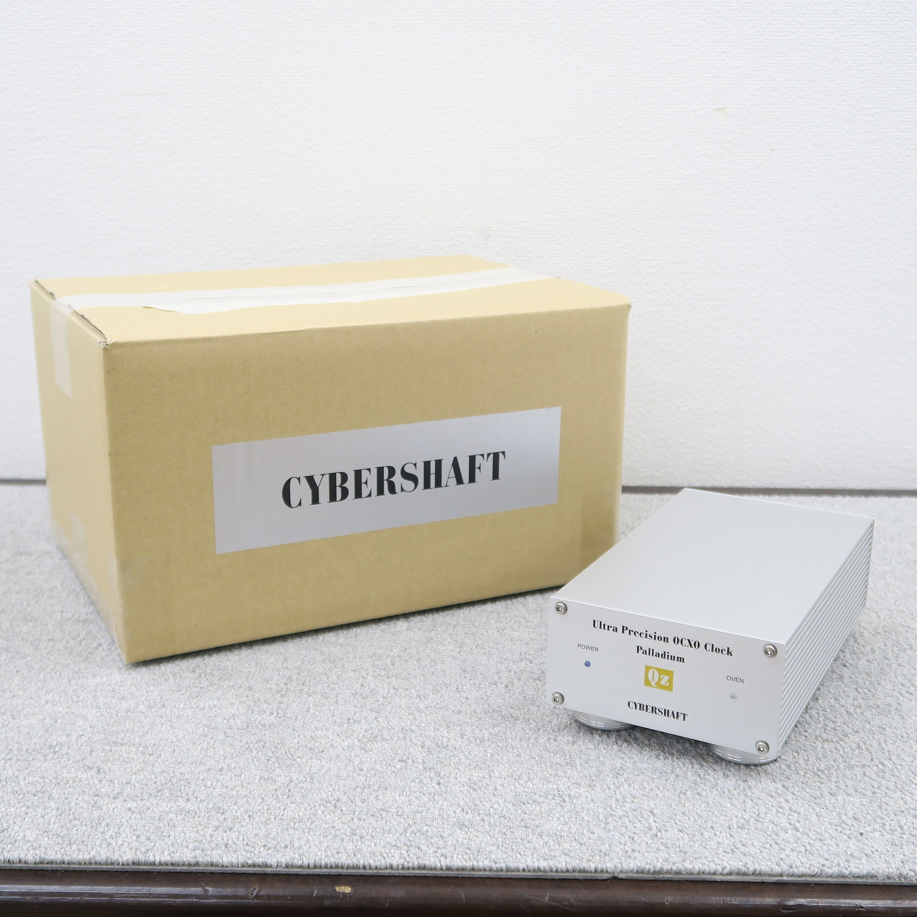 Sランク】CYBERSHAFT OCXO 10MHz Palladium OP17 クロックジェネレーター 【元箱】@52152 /  中古オーディオ買取、販売、通販のショップアフロオーディオ横浜