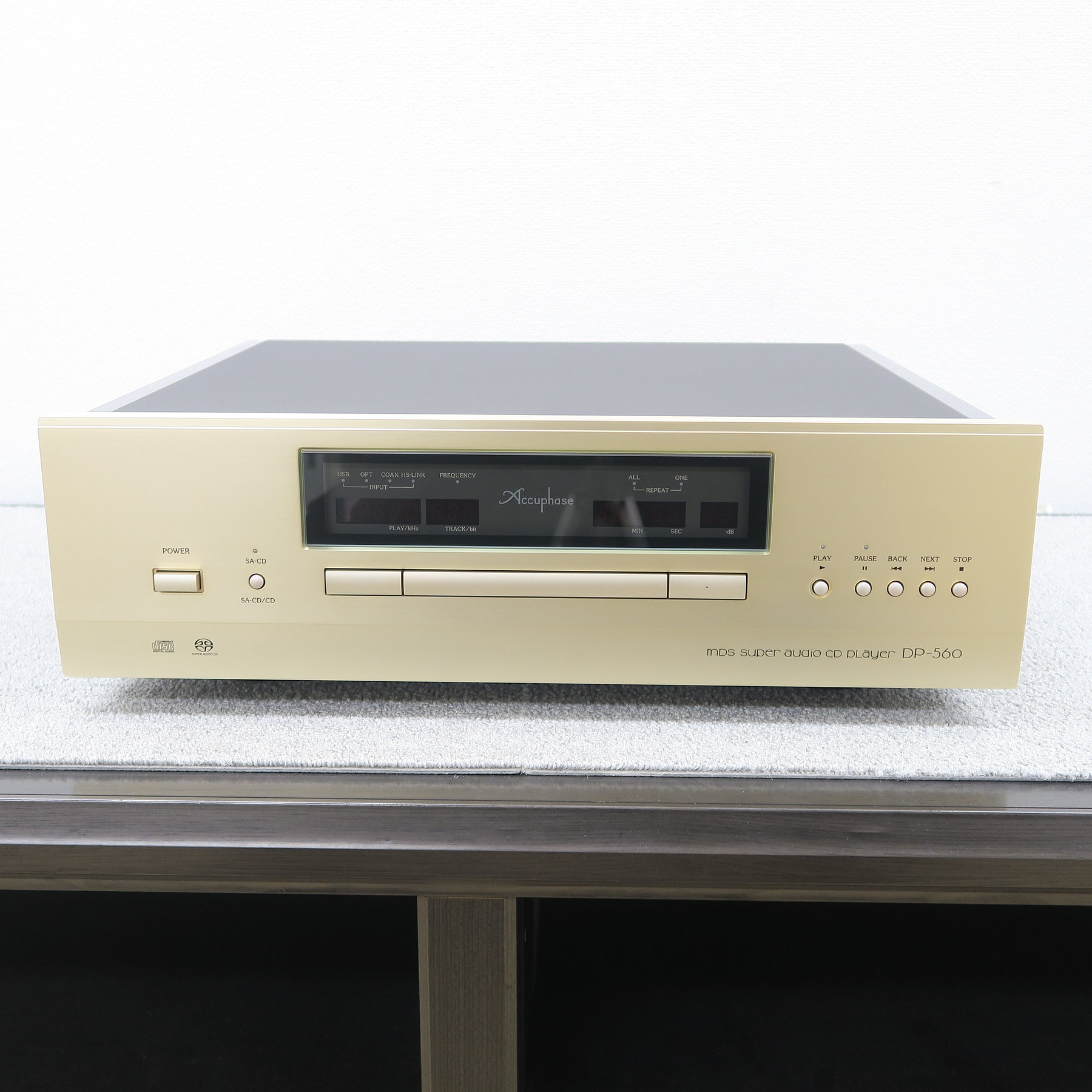 accuphase DP-560 | www.piazzagrande.it