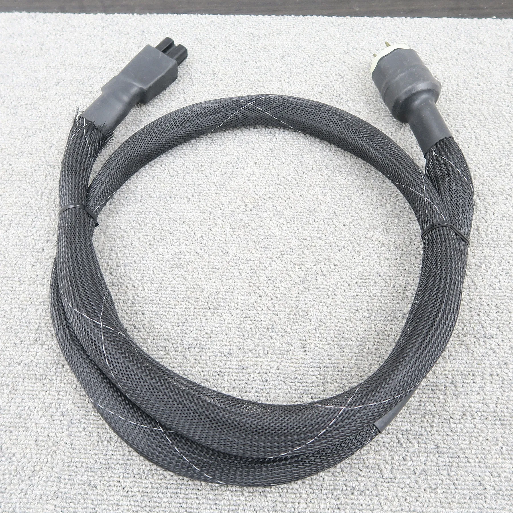 SYNERGISTIC RESEARCH A/C Master Coupler 1.5m 電源ケーブル
