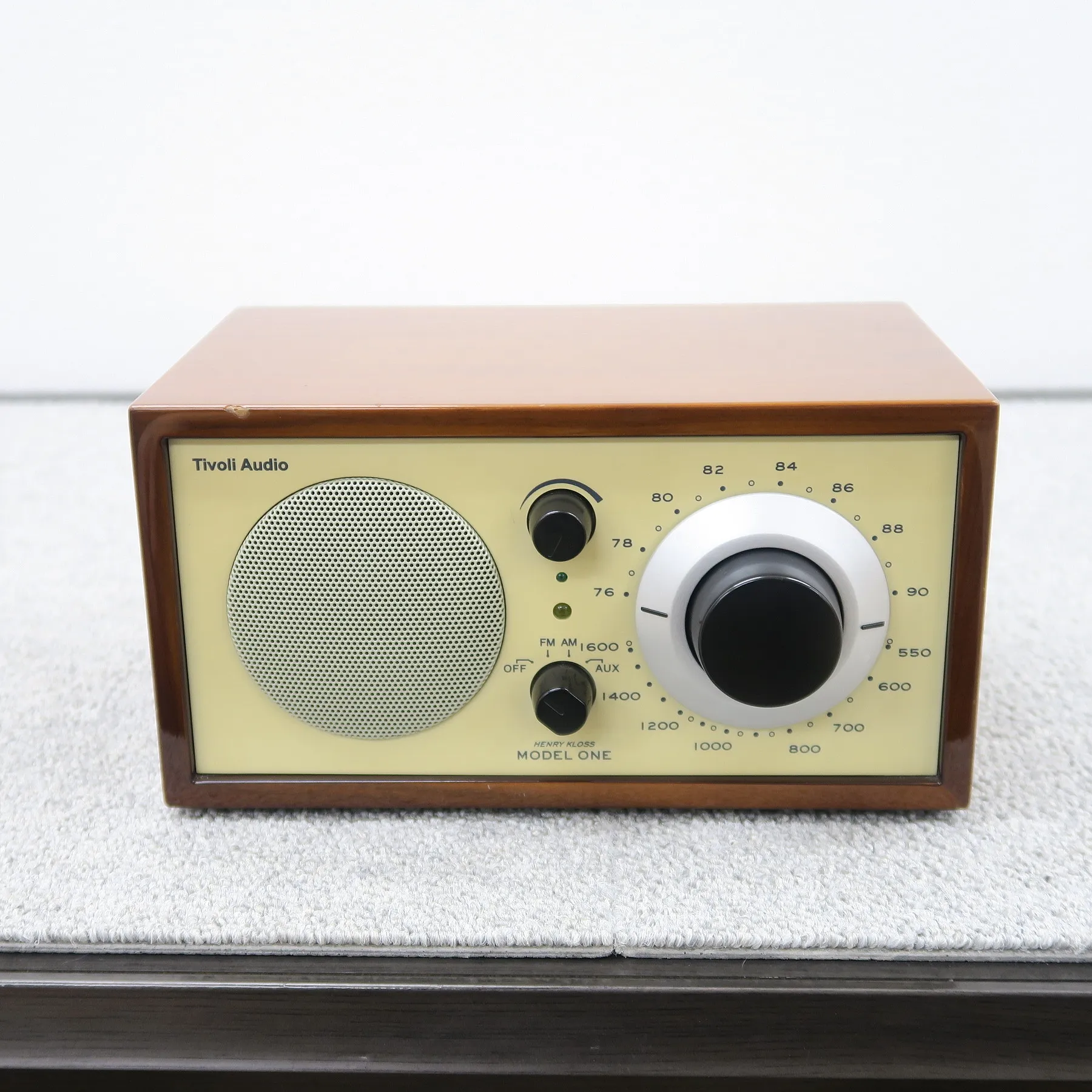 チボリオーディオ TivoliAudio MODEL ONE ラジオスピーカー