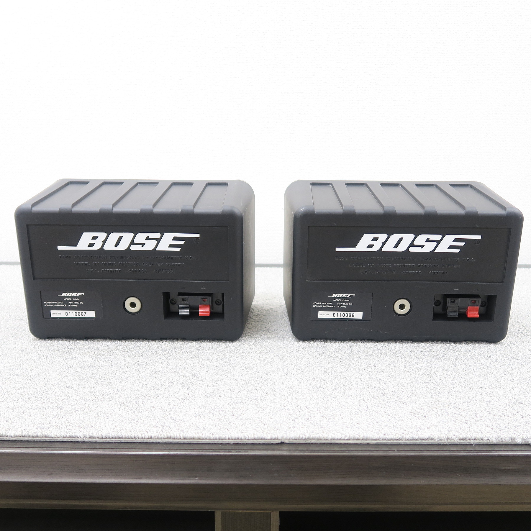 ボーズ【程度良】BOSE 101MM 2個 壁付けブラケット付き シリアル連番