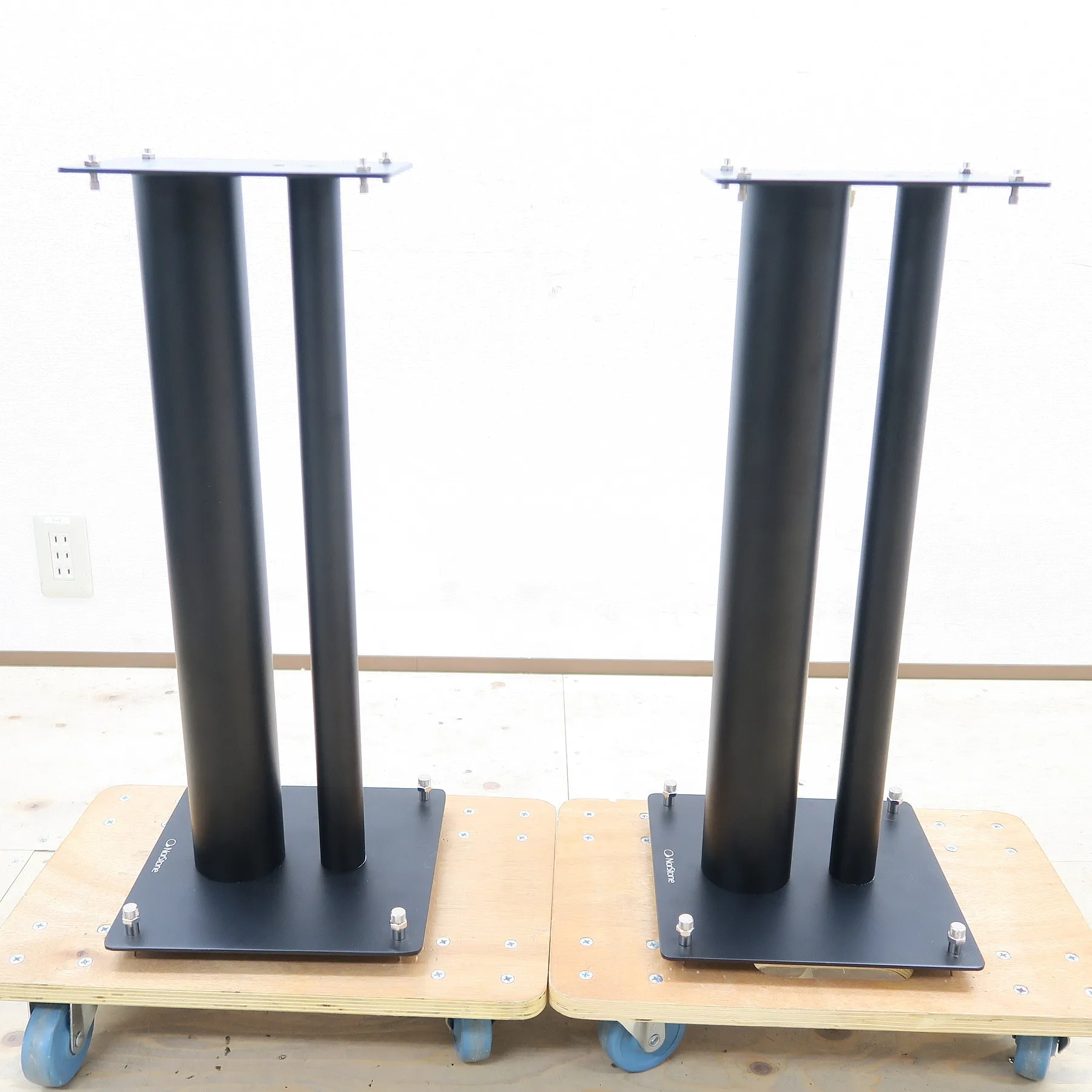 ノールストーン NORSTONE STYLUM 2.2 スピーカースタンドペア @52532