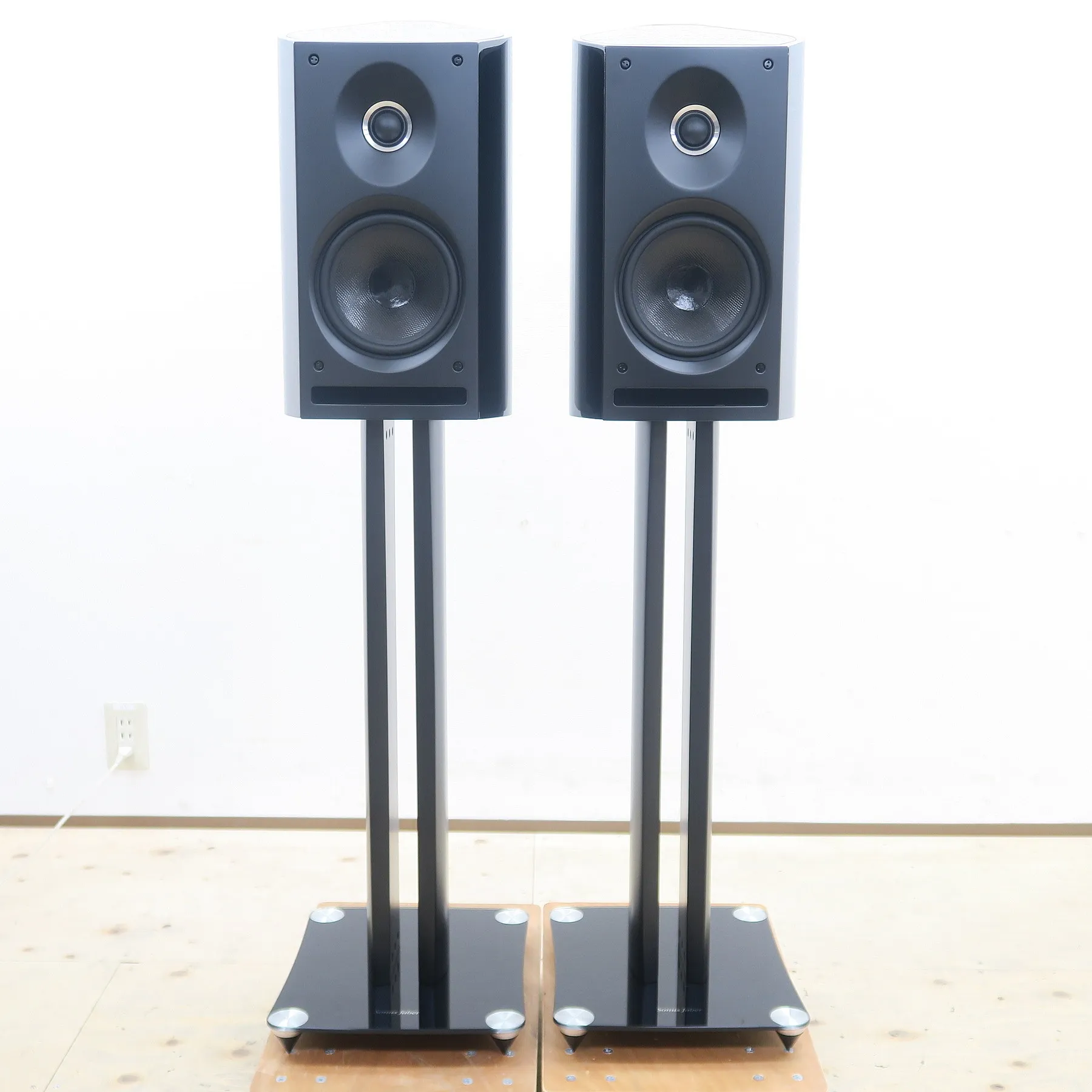 ソナス・ファベール Sonus faber Venere 2.0 専用スタンド付 スピーカーペア【元箱】
