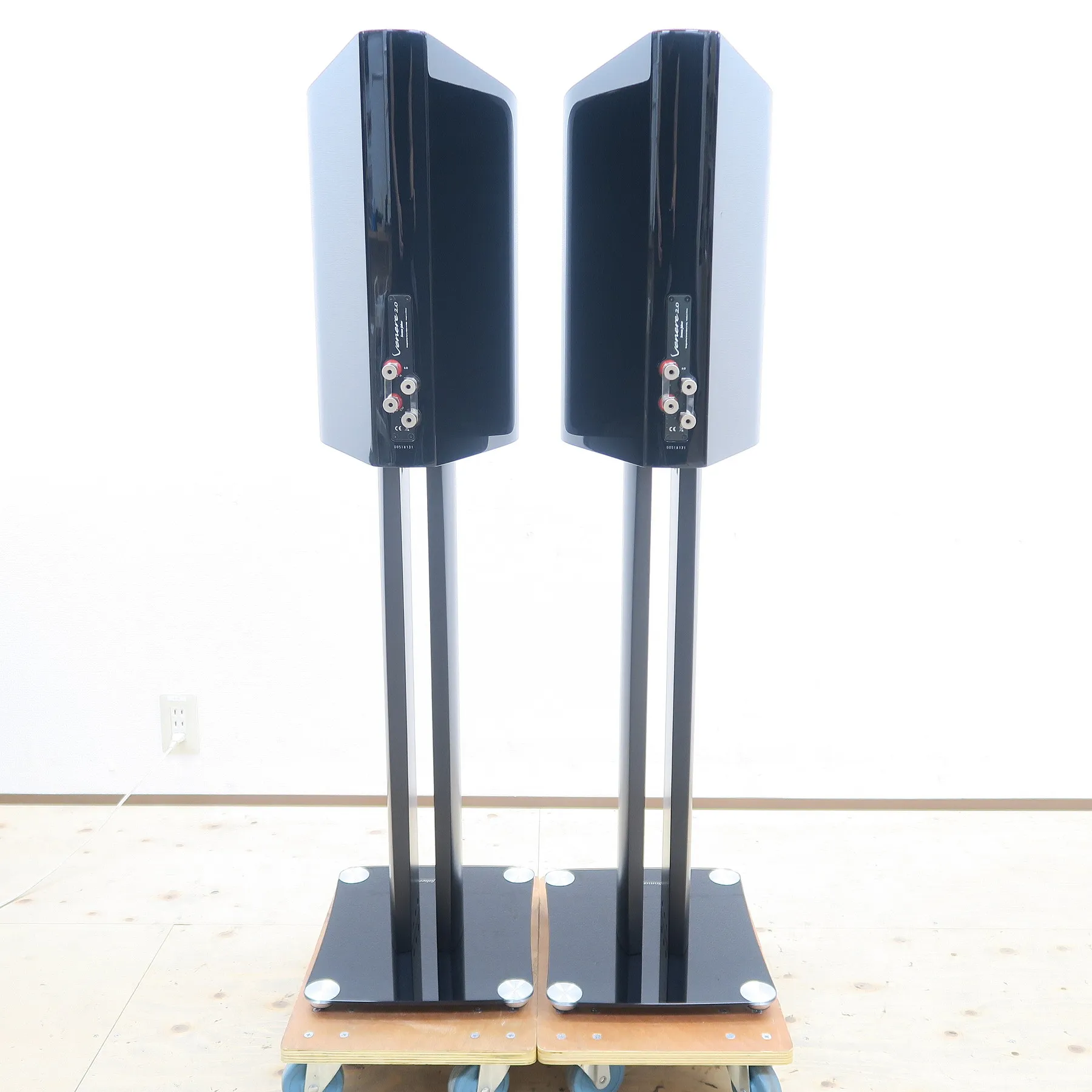 ソナス・ファベール Sonus faber Venere 2.0 専用スタンド付