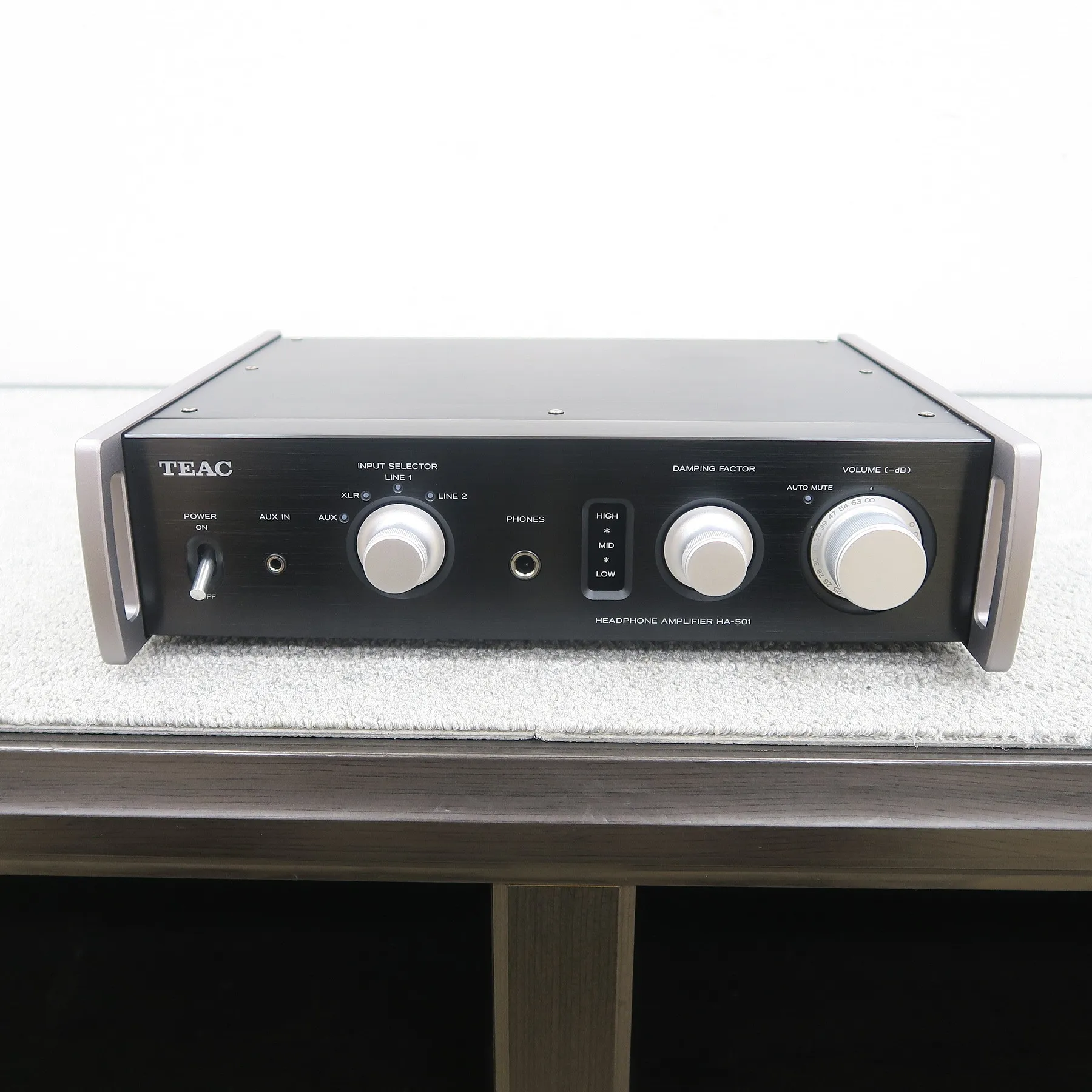 ティアック TEAC HA-501 ヘッドフォンアンプ【元箱】