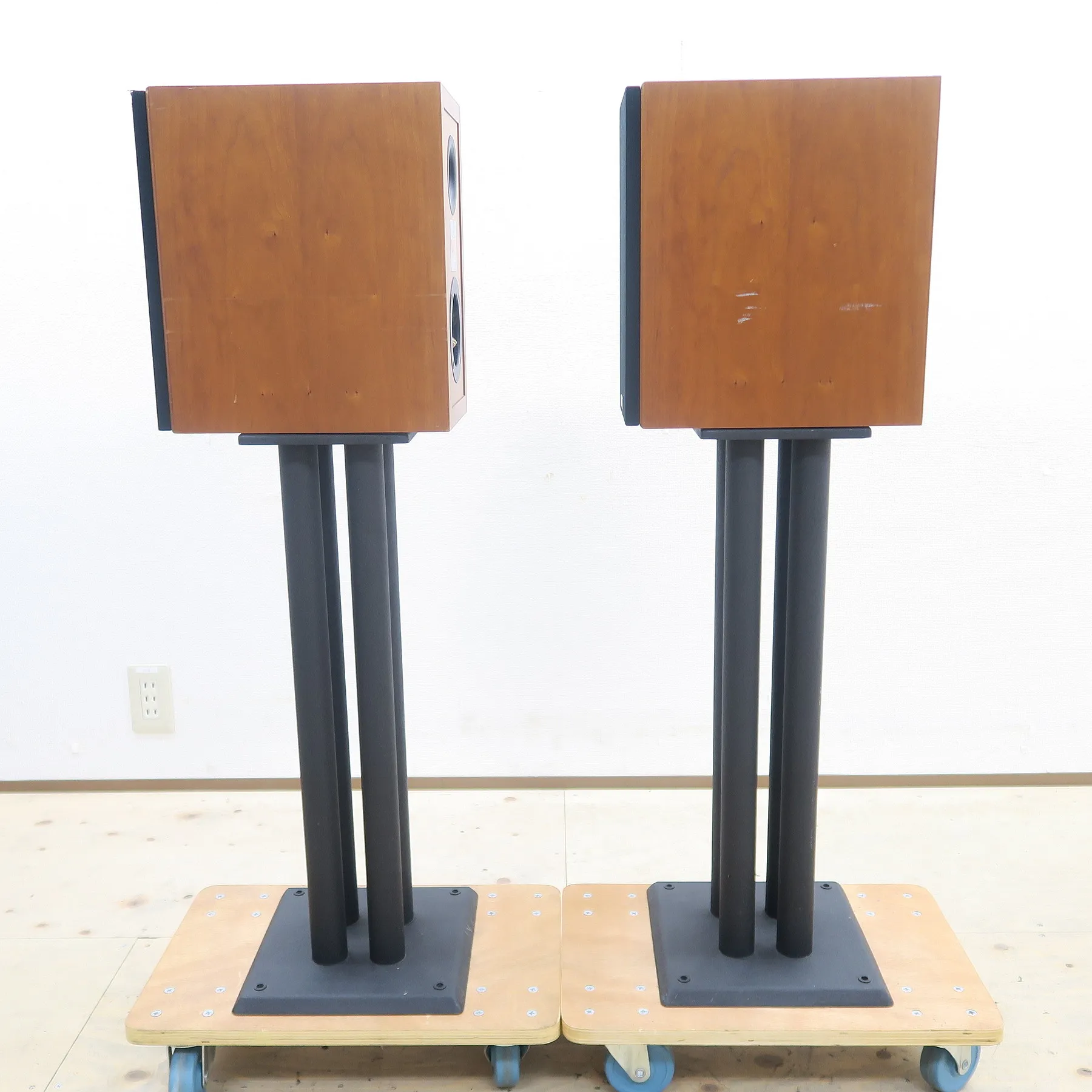 ディナウディオ DYNAUDIO CONTOUR 1.1 スピーカーペア 専用スタンド