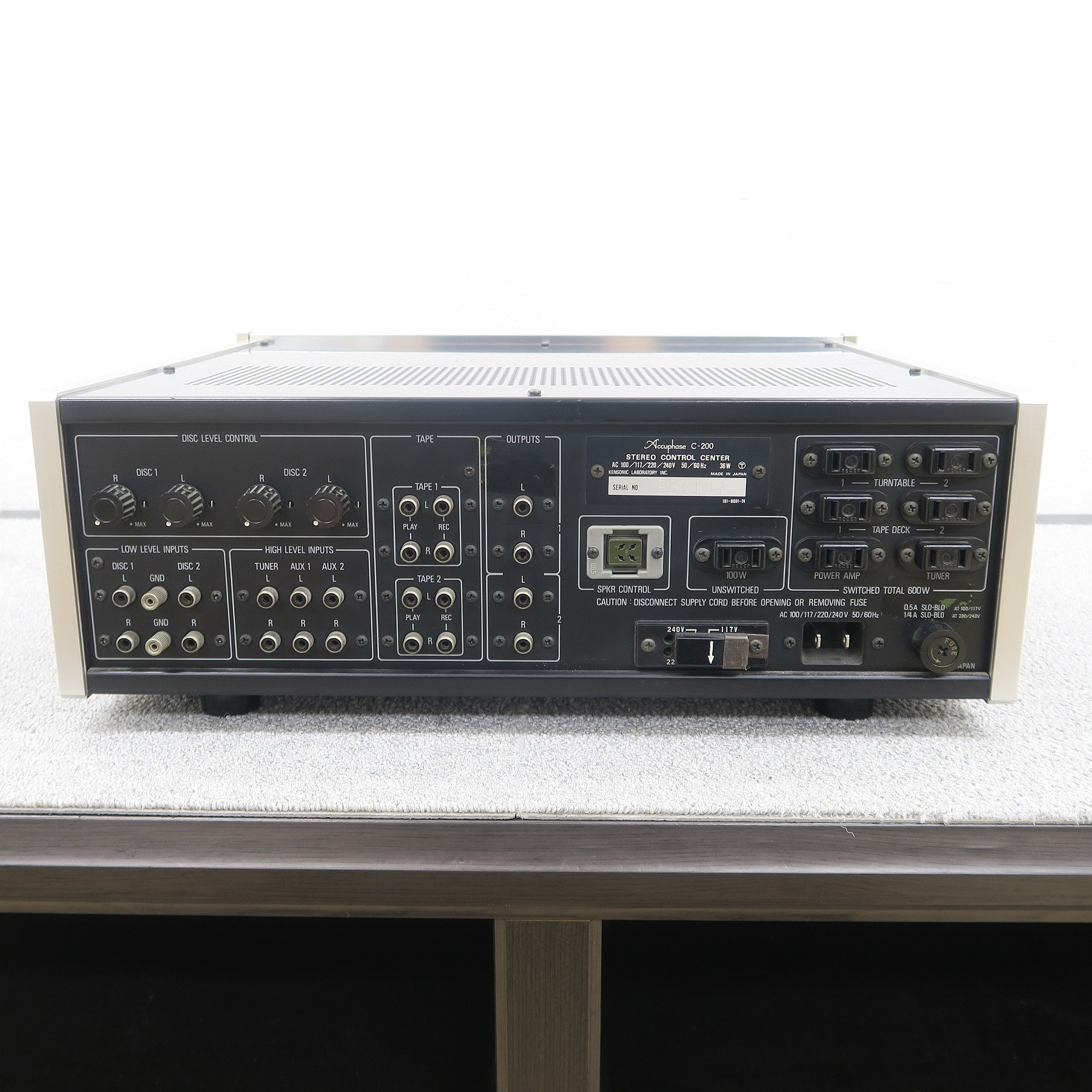 現状】アキュフェーズ Accuphase C-200 プリアンプ @52930 / 中古