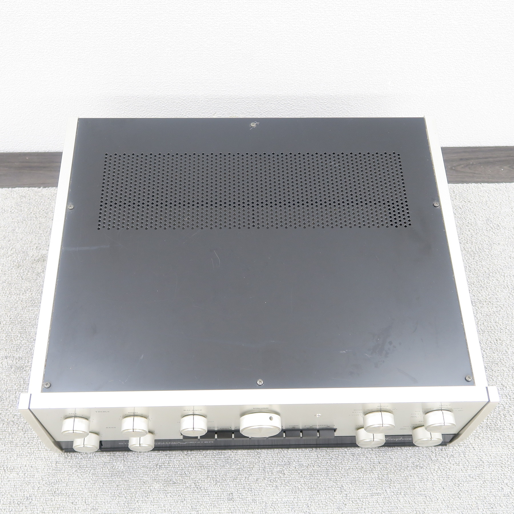 現状】アキュフェーズ Accuphase C-200 プリアンプ @52930 / 中古