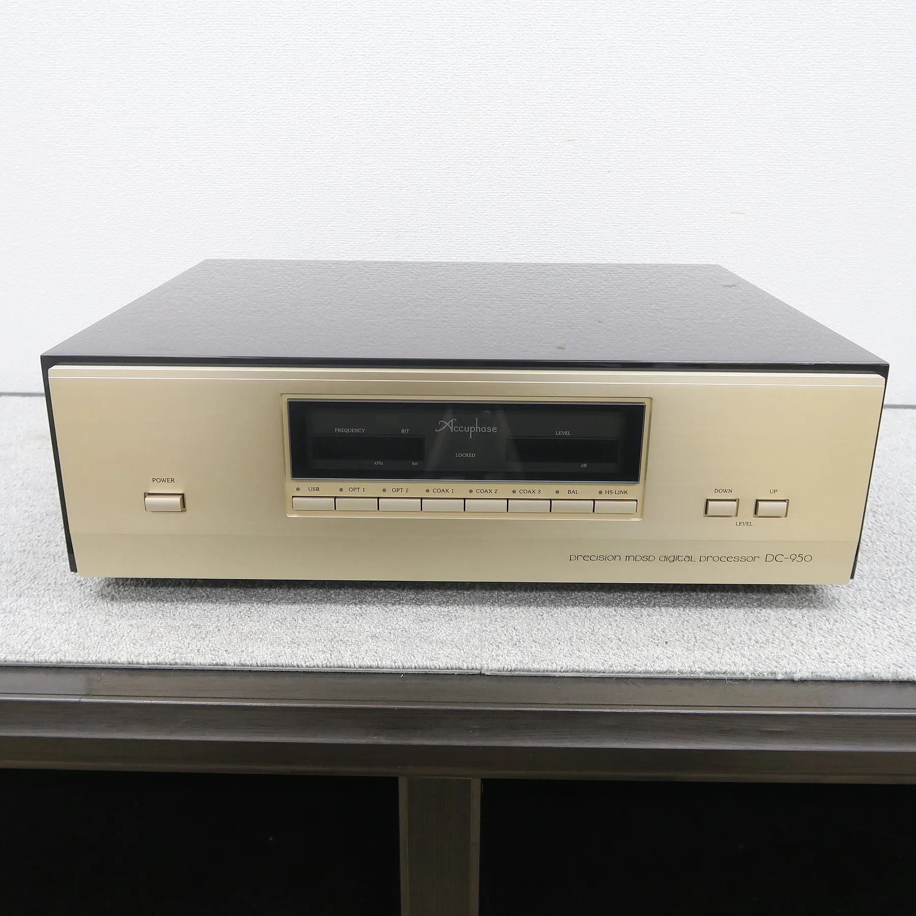 アキュフェーズ Accuphase DC-950 D/Aコンバーター 【元箱】