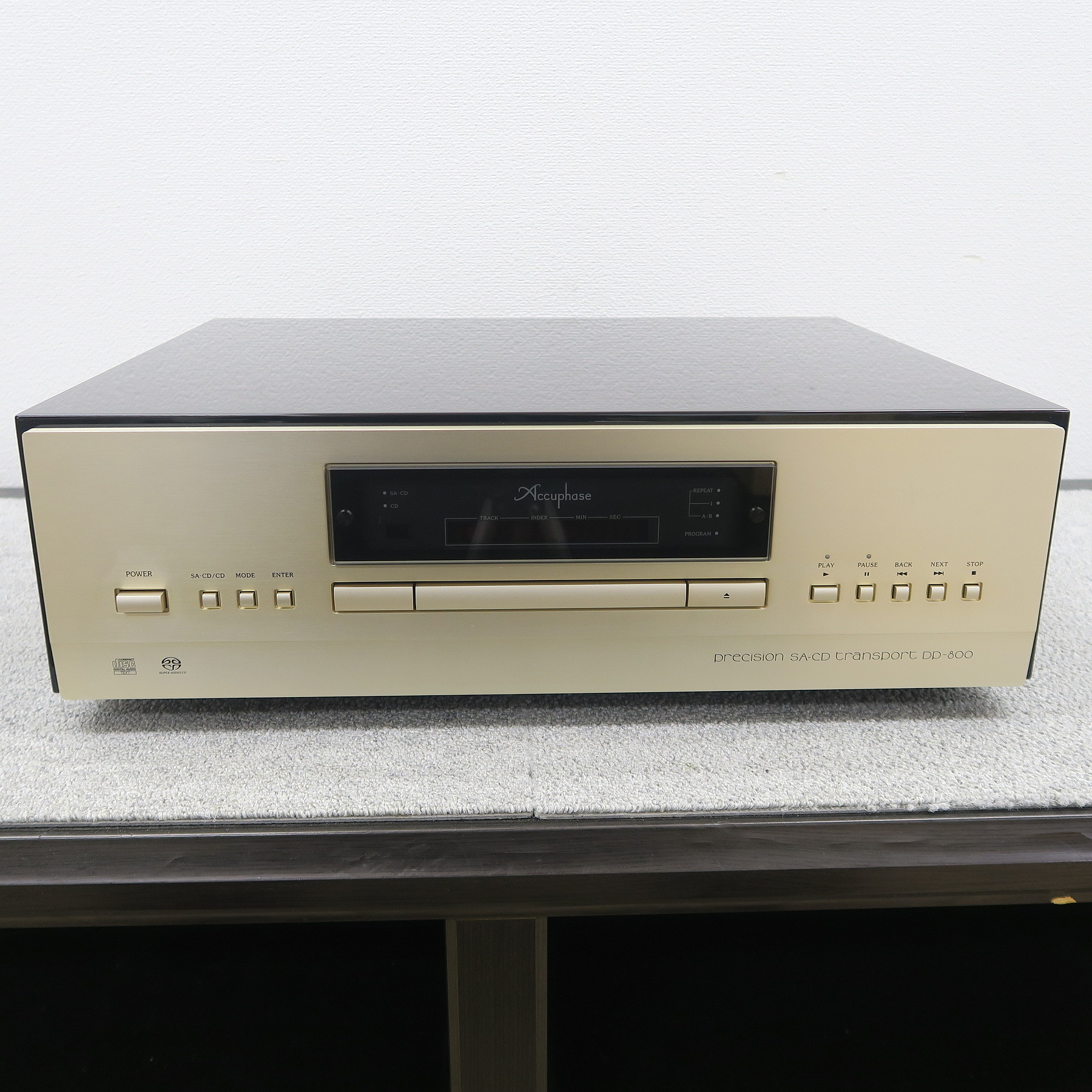 現状】アキュフェーズ Accuphase DP-800 CDトランスポート 【元箱】 @54362 /  中古オーディオ買取、販売、通販のショップアフロオーディオ横浜