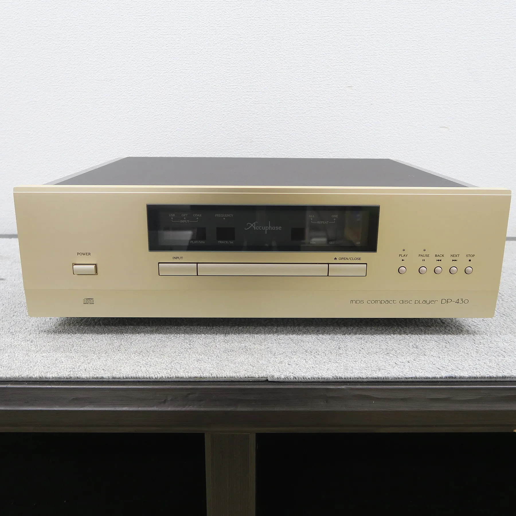 アキュフェーズ Accuphase DP-430 CDデッキ