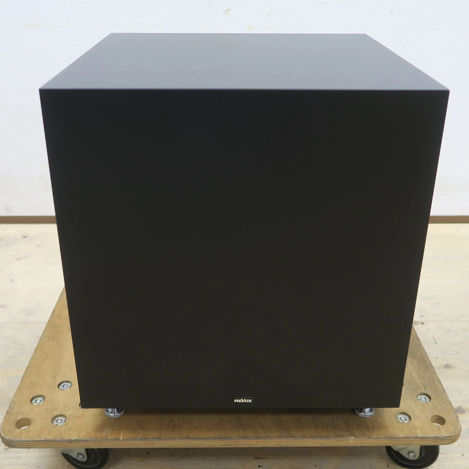 ルボックス REVOX Bass S04 Active サブウーファー 【元箱】