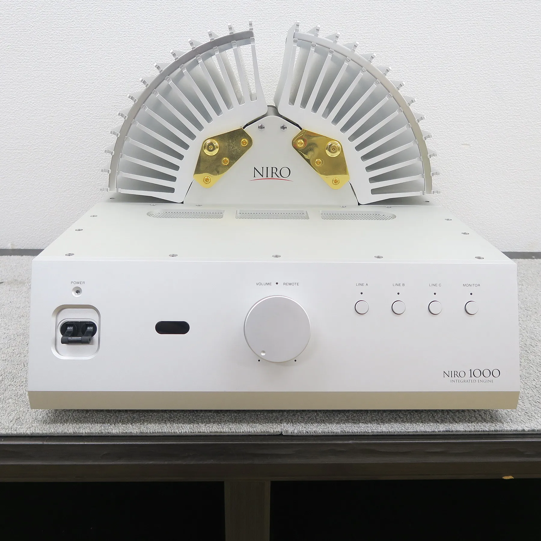 ニロ NIRO NIRO 1000 Integrated Engine プリメインアンプ 【元箱】