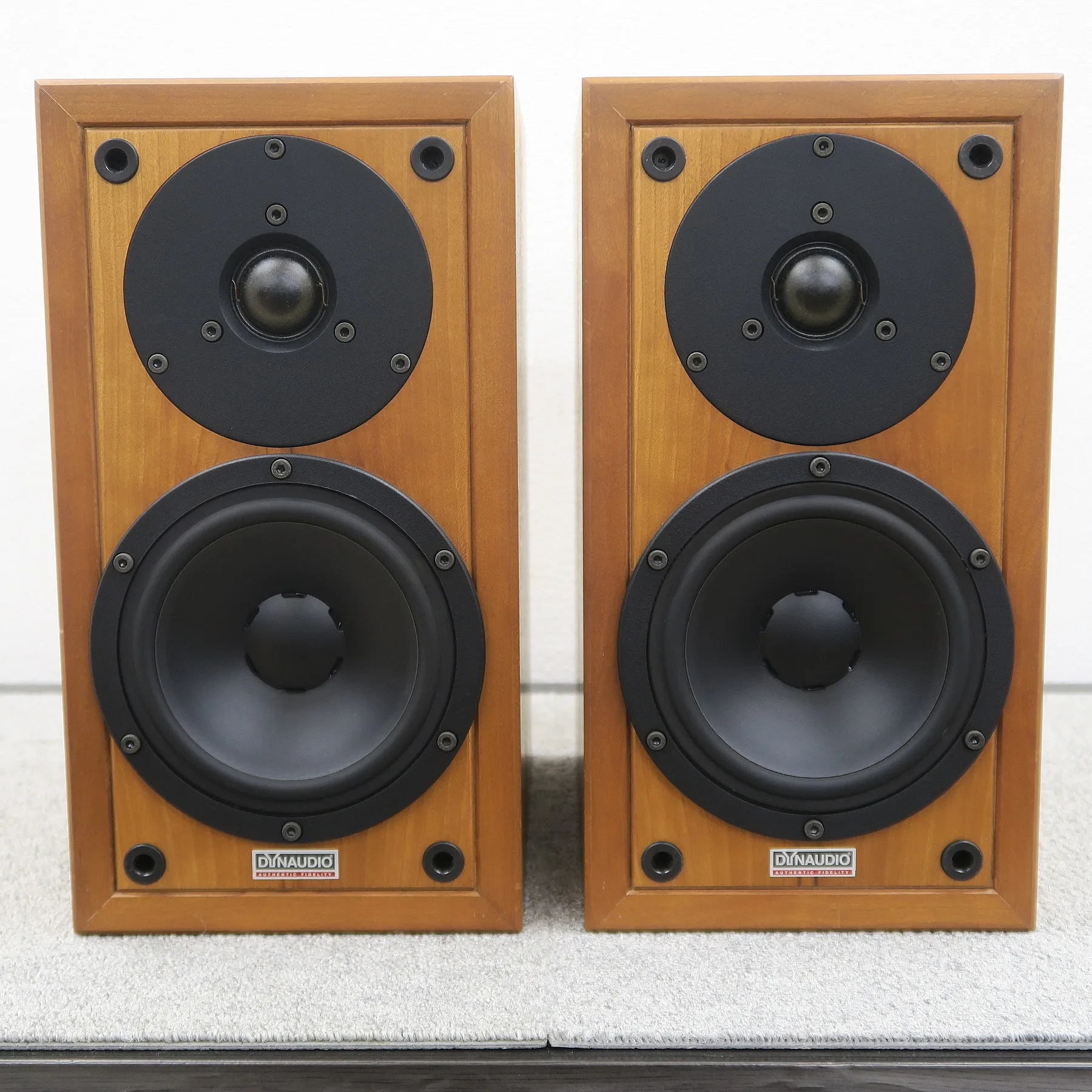 ディナウディオ DYNAUDIO CONTOUR 1.1 スピーカー