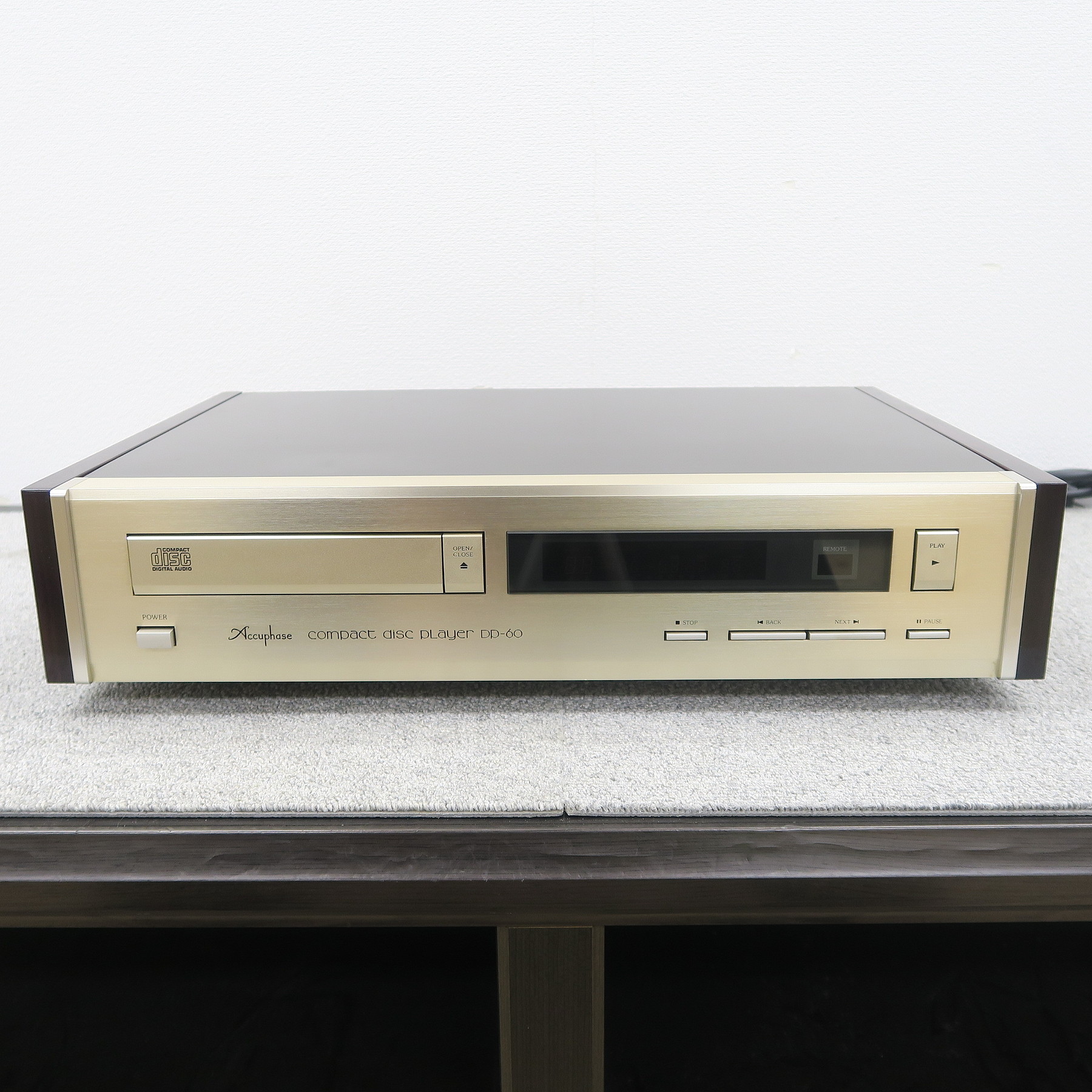 Aランク】アキュフェーズ Accuphase DP-60 CDデッキ @54743 / 中古オーディオ買取、販売、通販のショップアフロオーディオ横浜