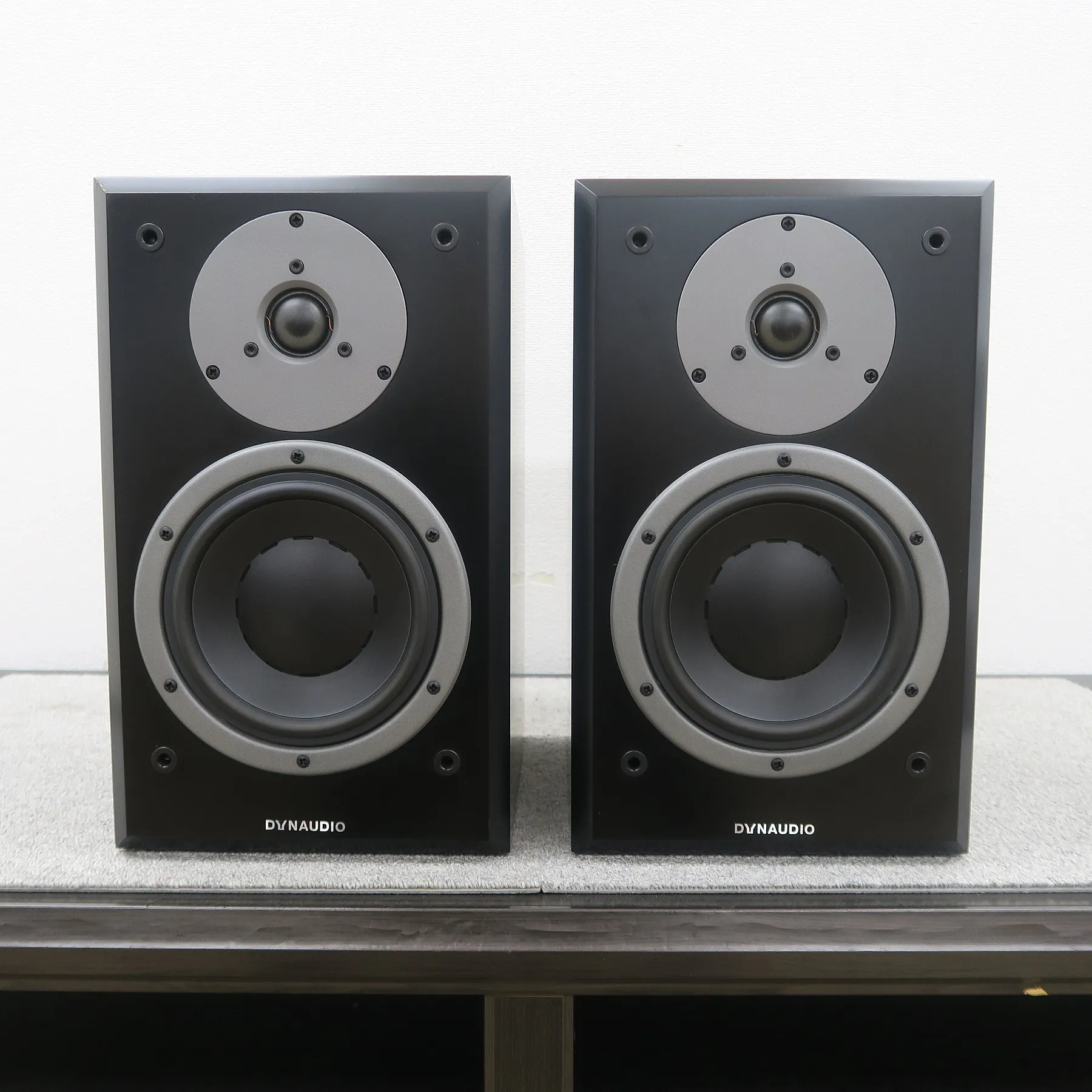 ディナウディオ DYNAUDIO Emit M20  スピーカー