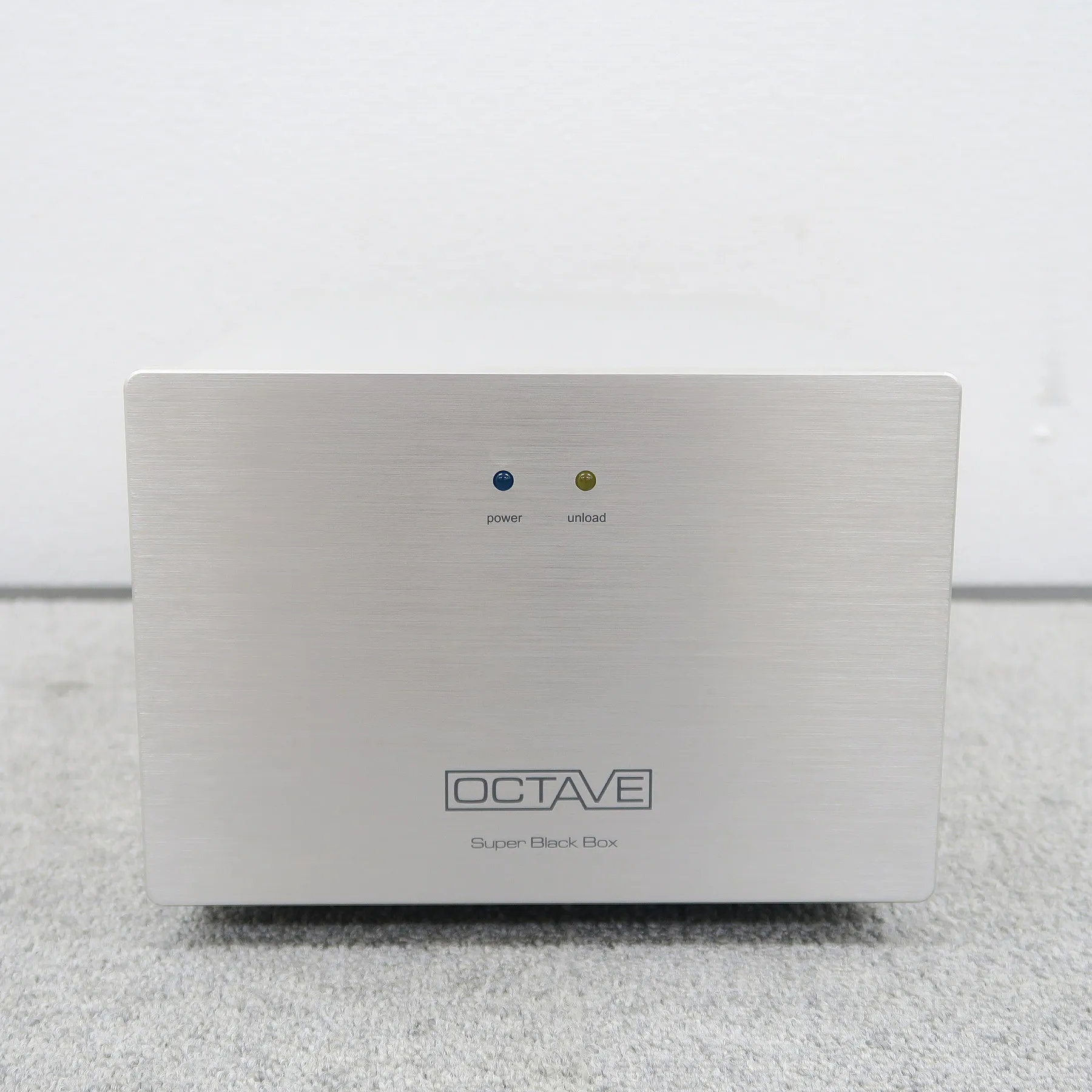 オクターブ OCTAVE Super Black Box  電源