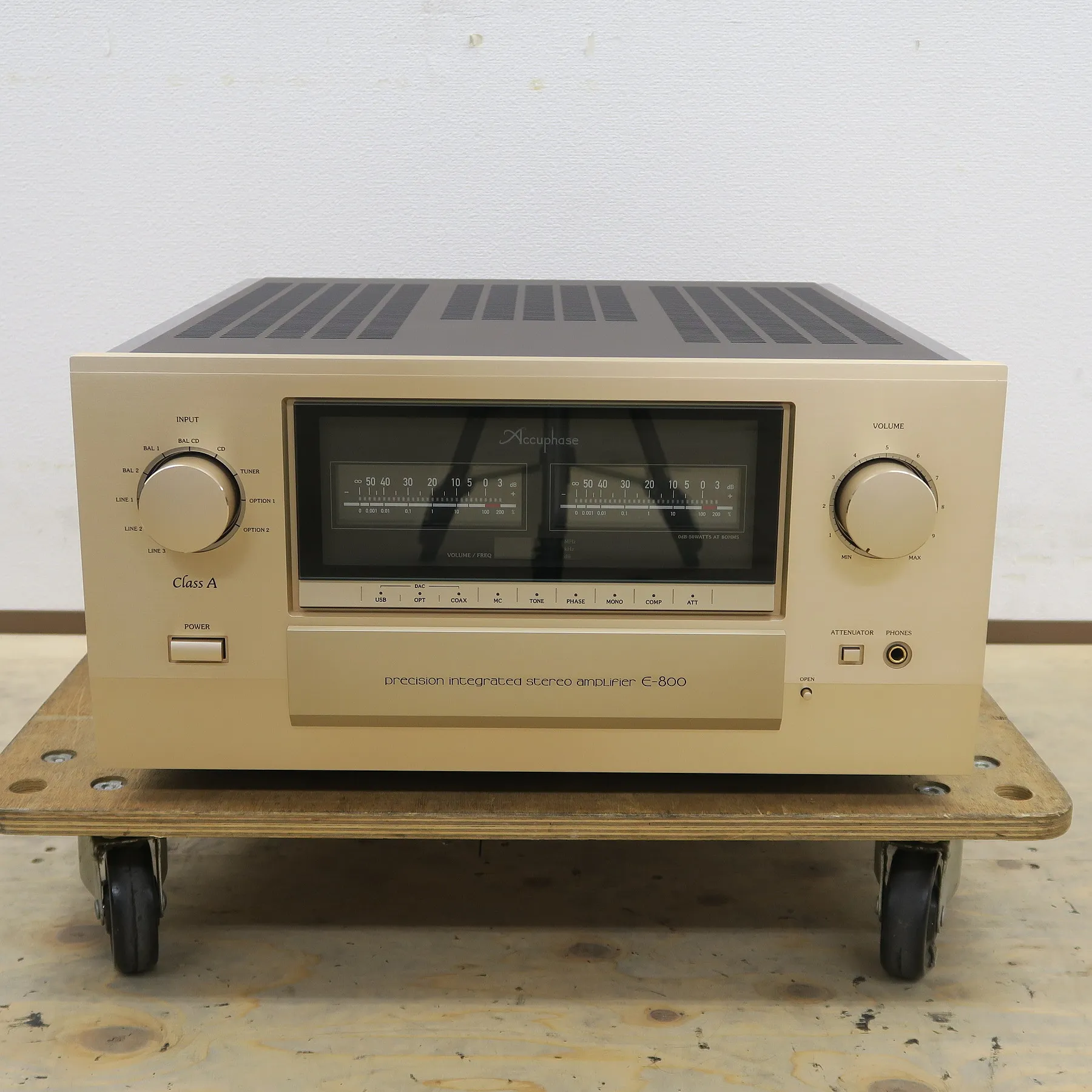 アキュフェーズ Accuphase E-800 プリメインアンプ