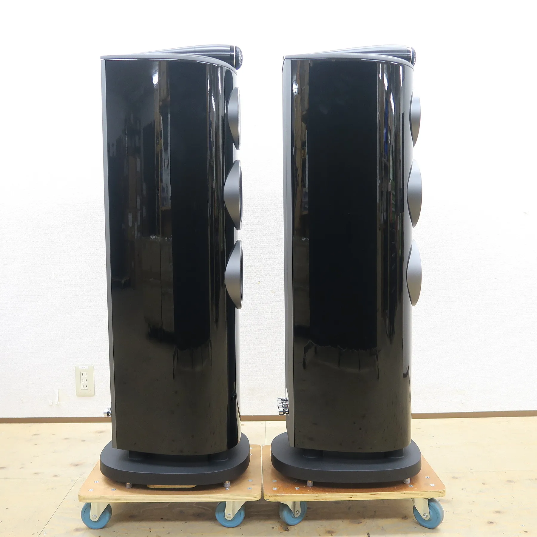 B&W 804 D4 グロスブラック スピーカー @55273｜中古オーディオ販売