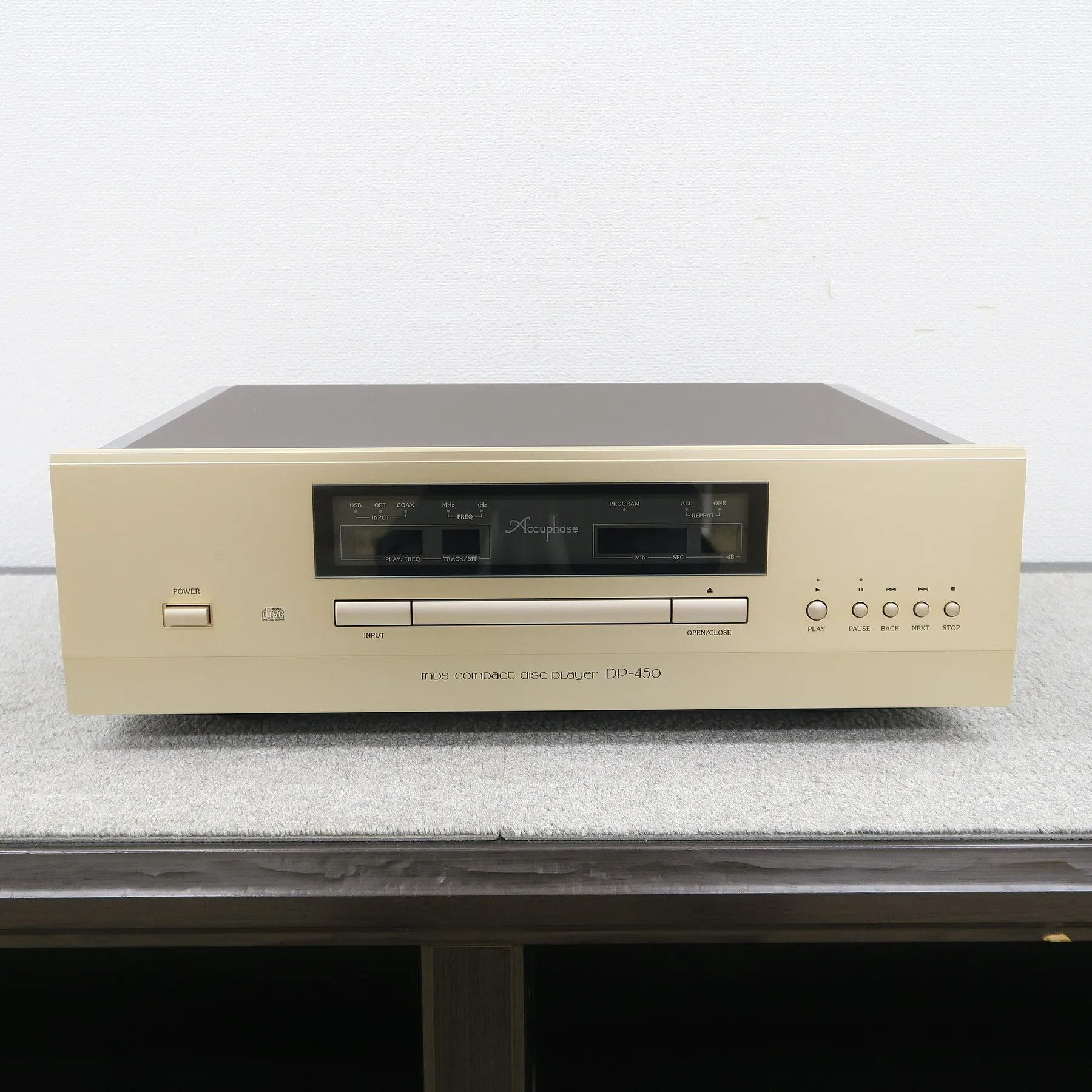 アキュフェーズ Accuphase DP-450 CDデッキ