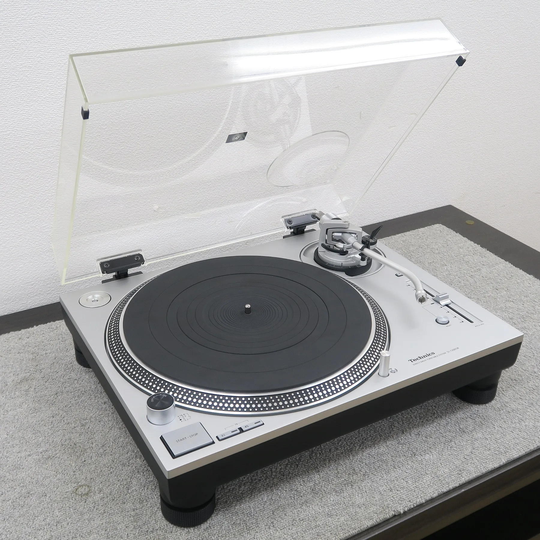 Technics SL-1200GR ターンテーブル テクニクス