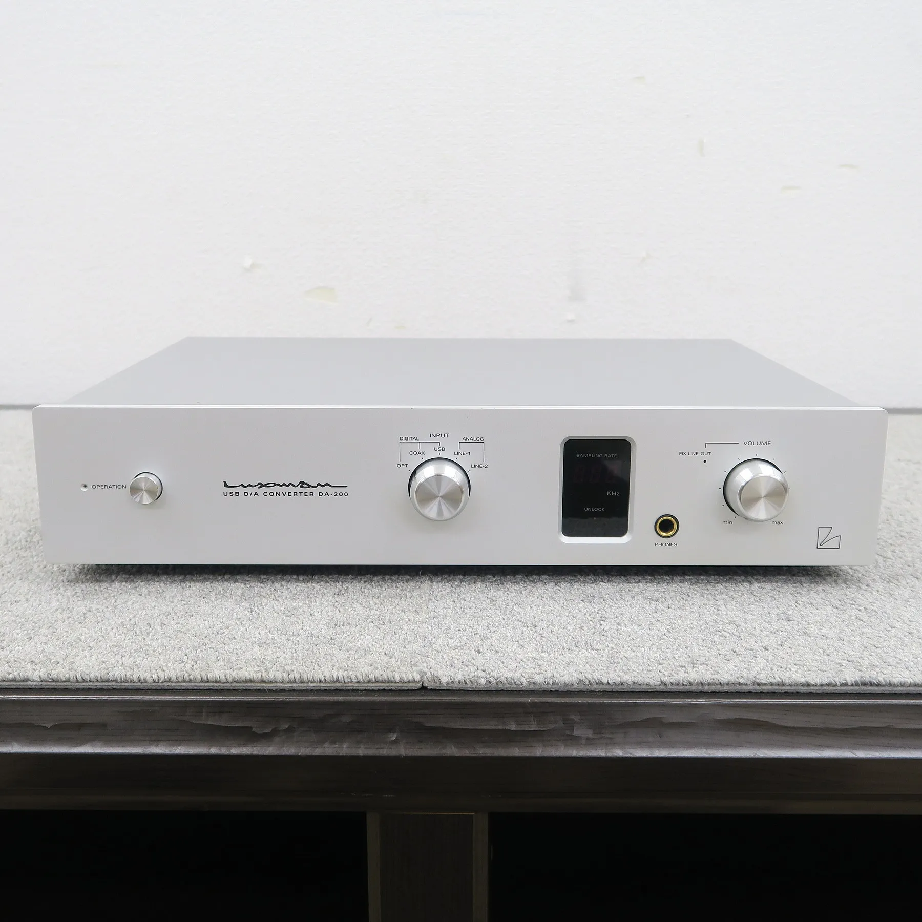 LUXMAN DA-200 D/Aコンバーター ラックスマン