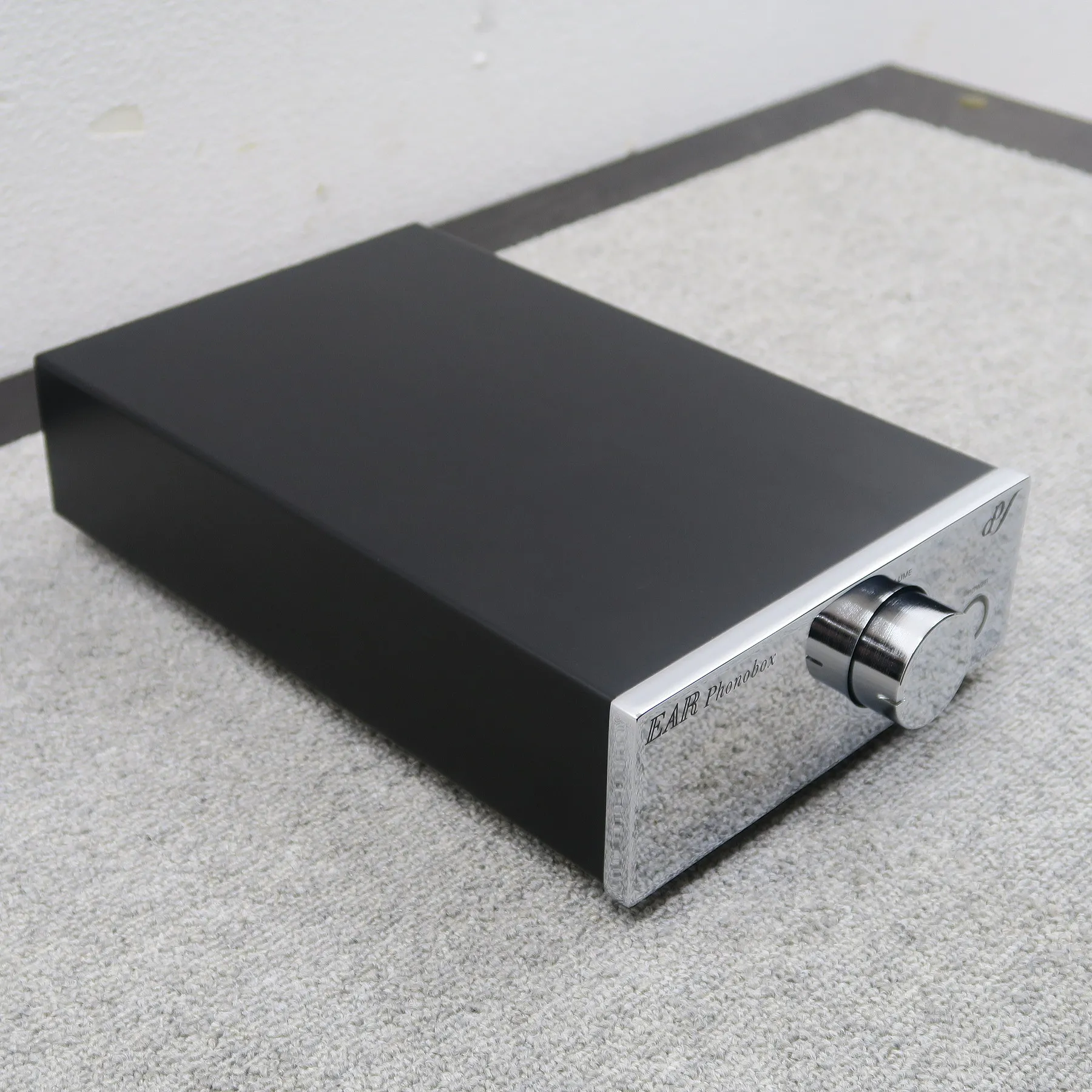 EAR Phonobox MM/MC De-Luxe 5Ω フォノアンプ イーエーアール