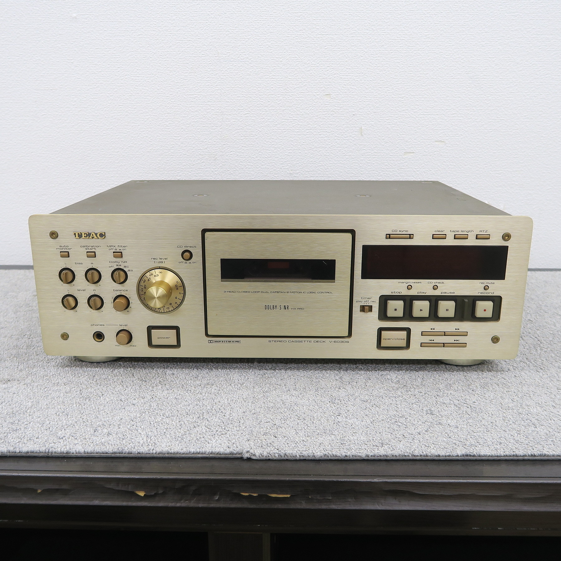 TEAC ティアックカセットデッキ　V-6030S