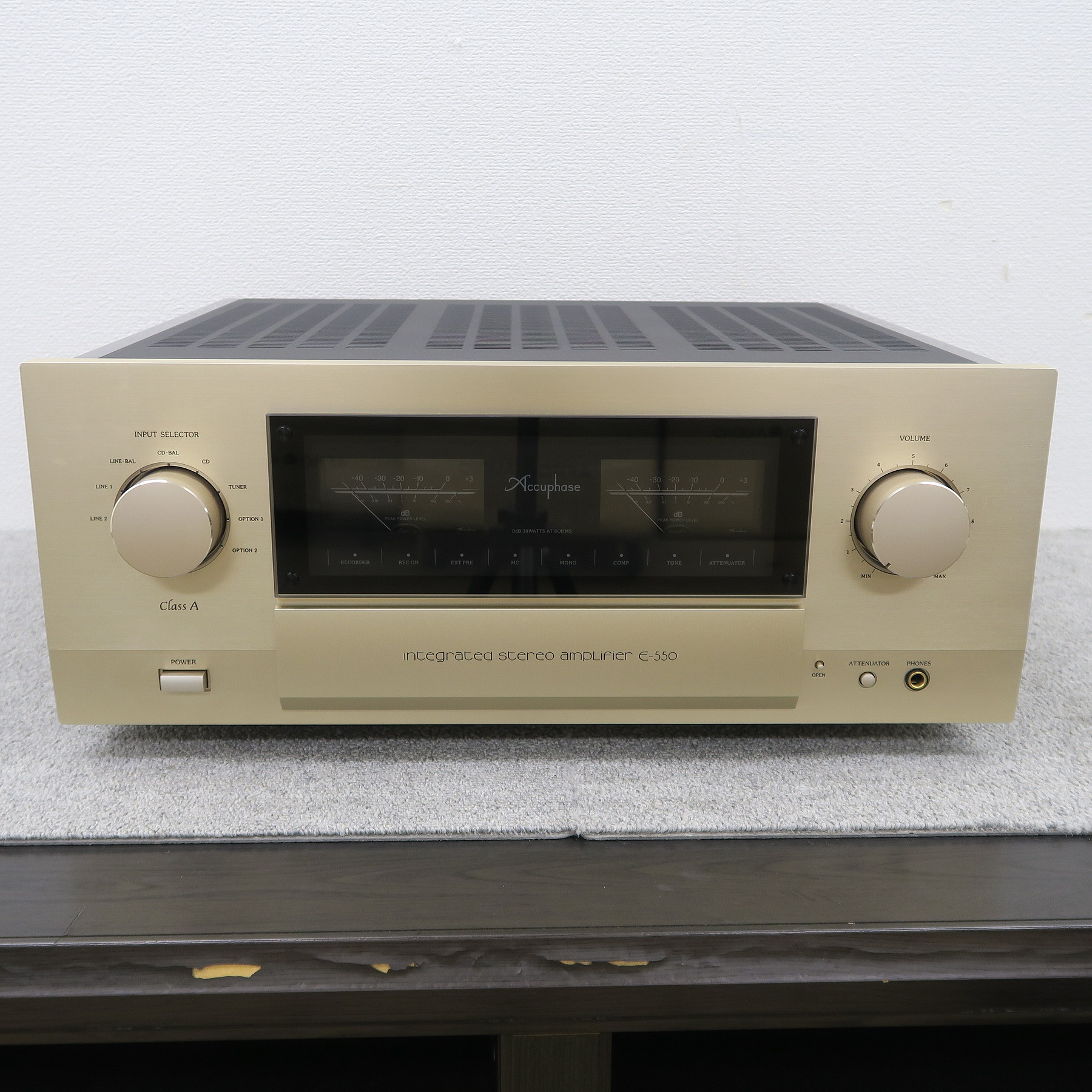 Aランク】Accuphase E-550 AD-10 プリメインアンプ アキュフェーズ @56567 /  中古オーディオ買取、販売、通販のショップアフロオーディオ横浜