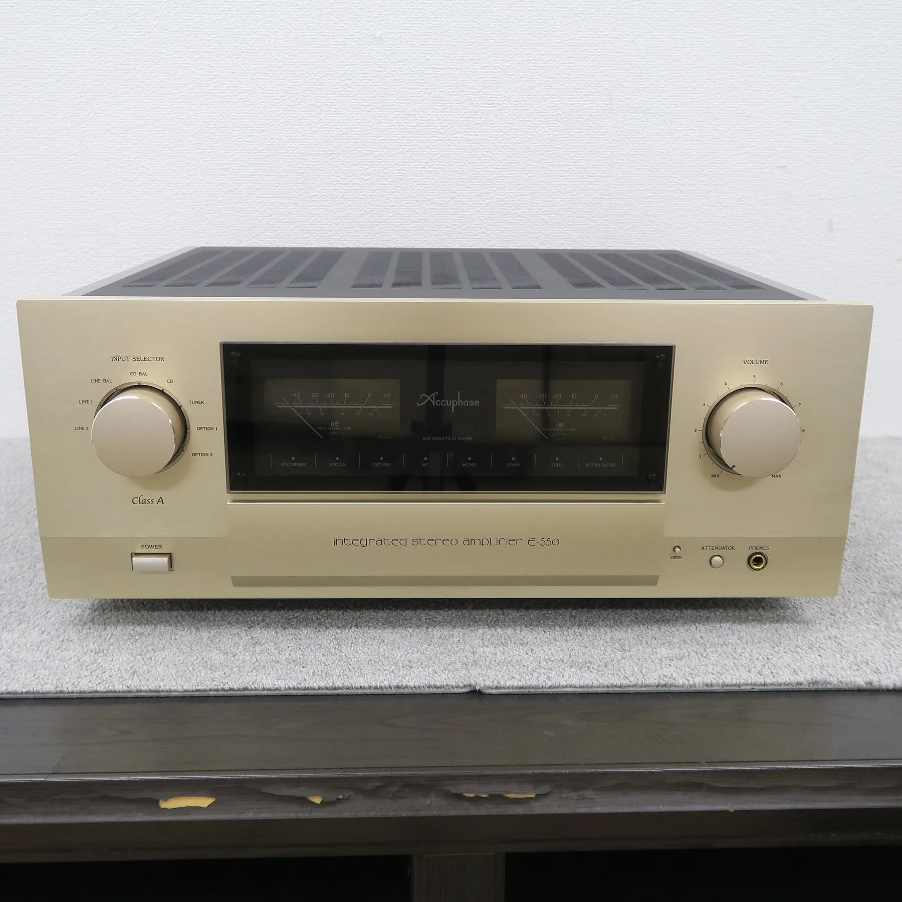 Accuphase E-550 AD-10 プリメインアンプ アキュフェーズ