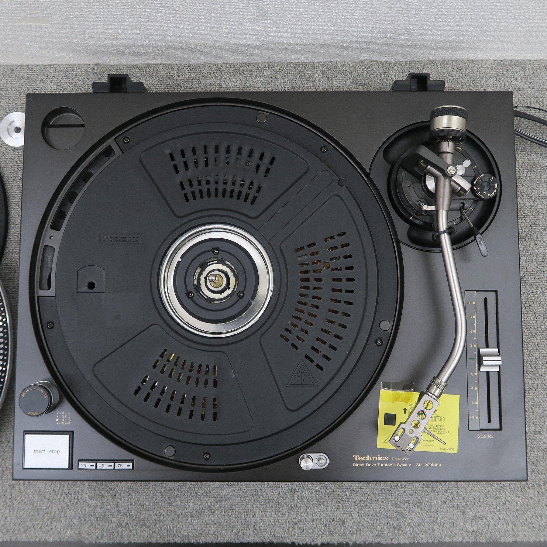 Aランク】Technics SL-1200MK4 ターンテーブル テクニクス @56571