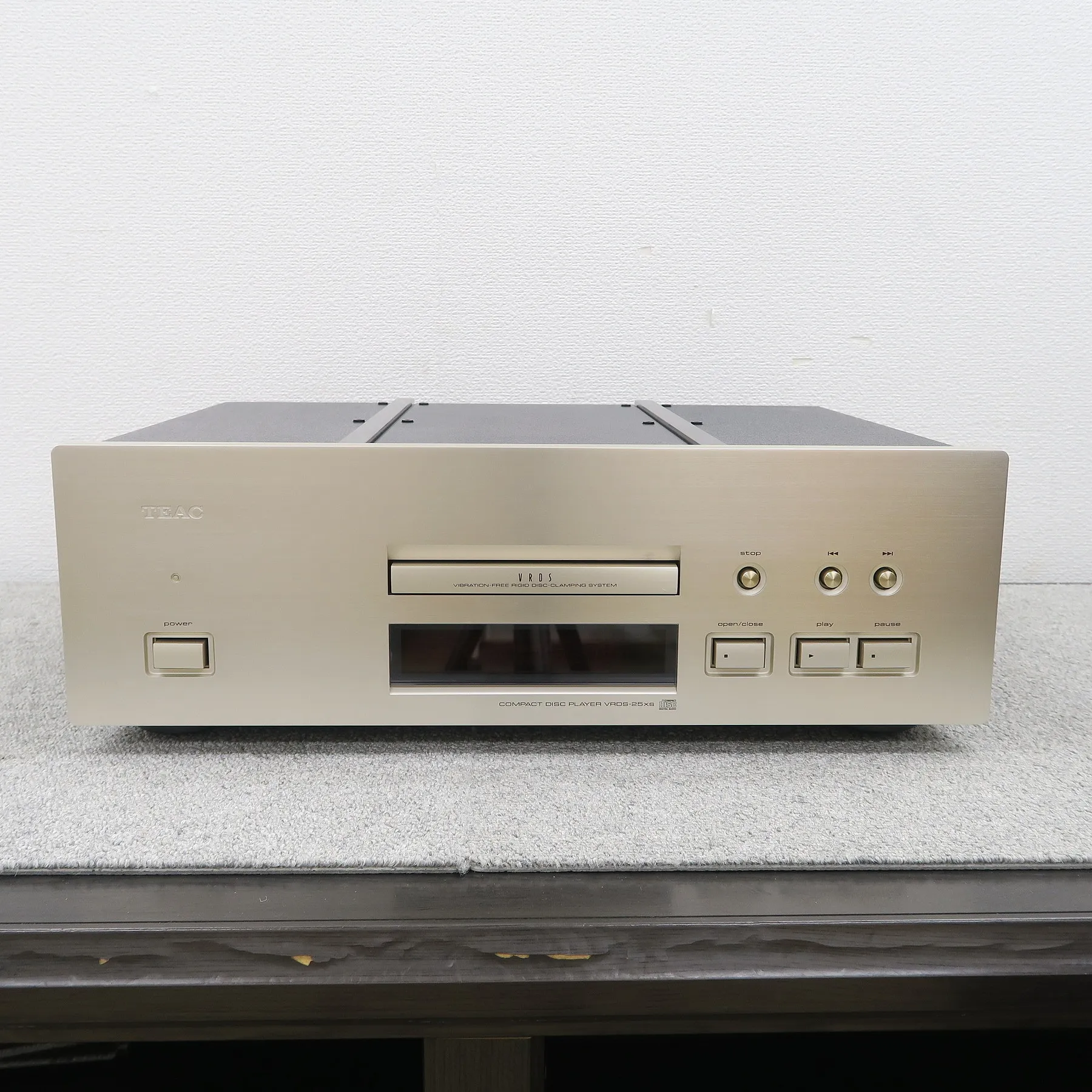 TEAC VRDS-25XS CDデッキ ティアック