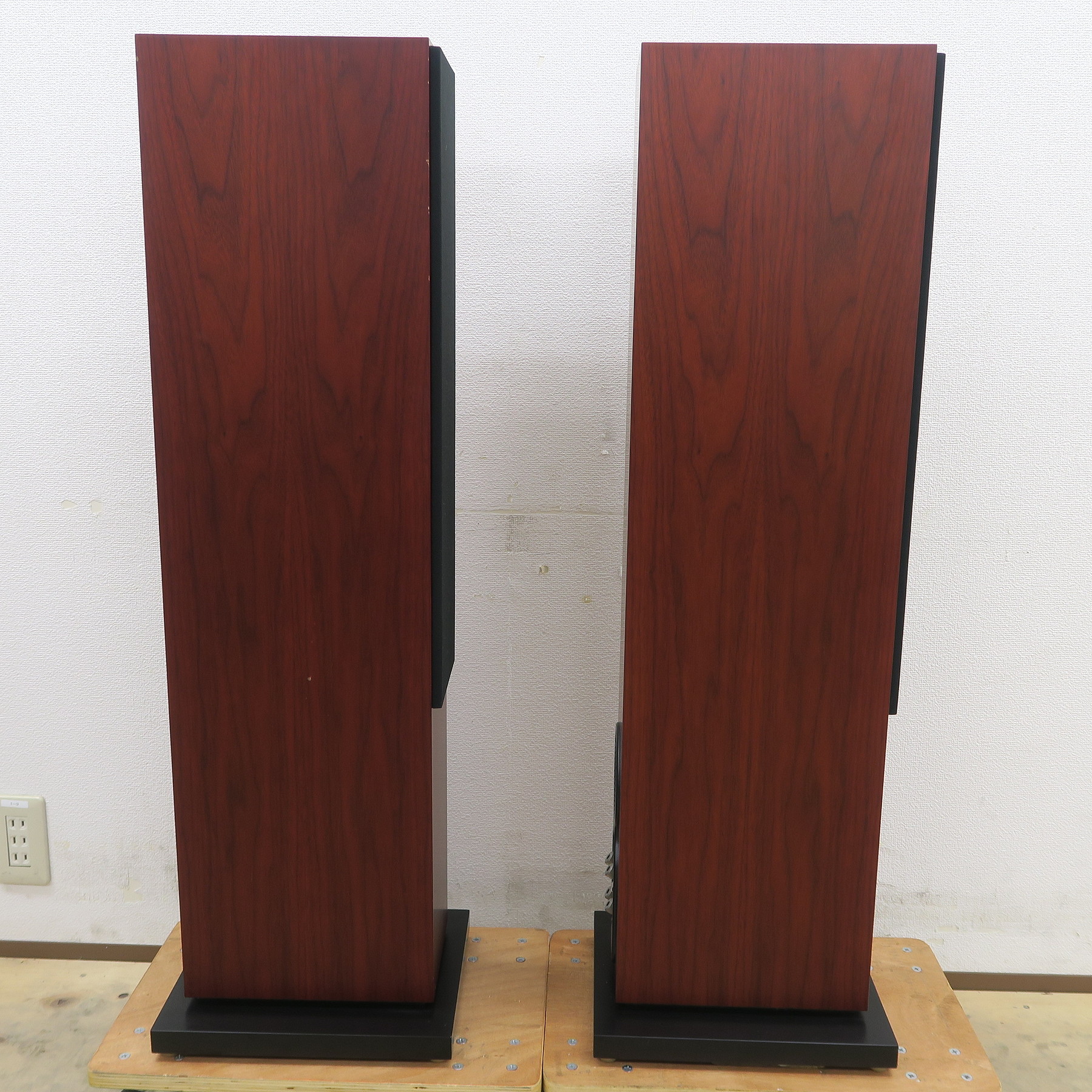 Bランク】B&W CM8 S2 スピーカー Bowers&Wilkins @56926 / 中古