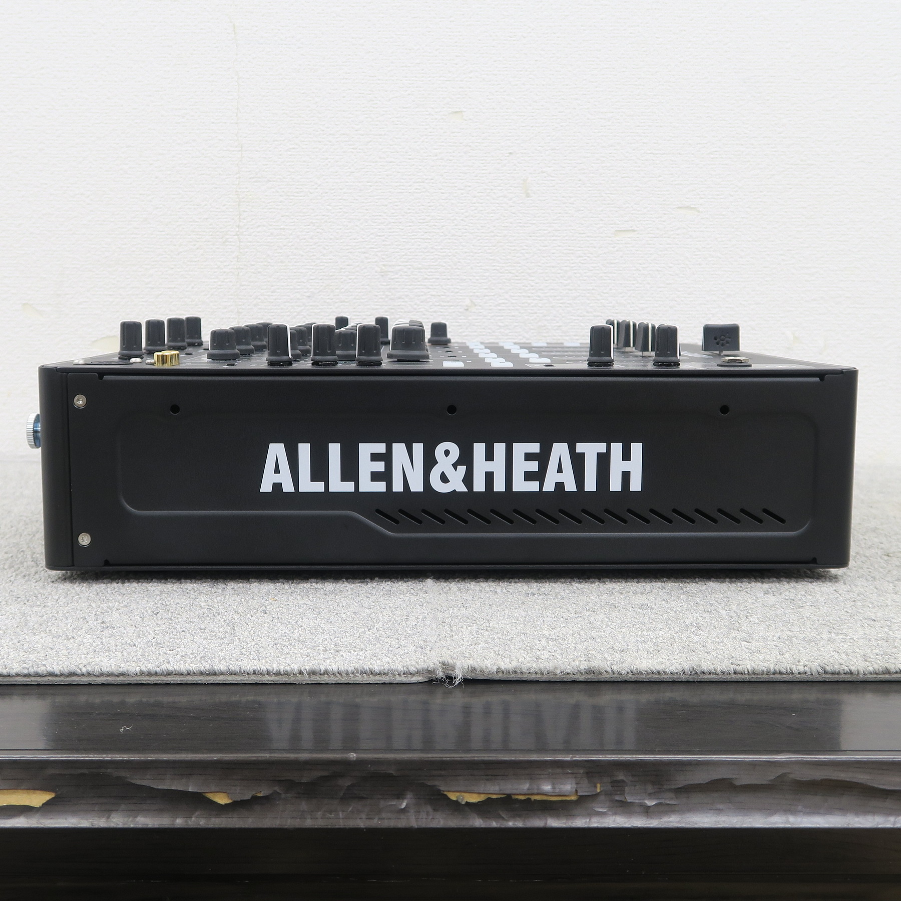 Sランク】Allen&Heath XONE:43 DJミキサー アレンアンドヒース @57311