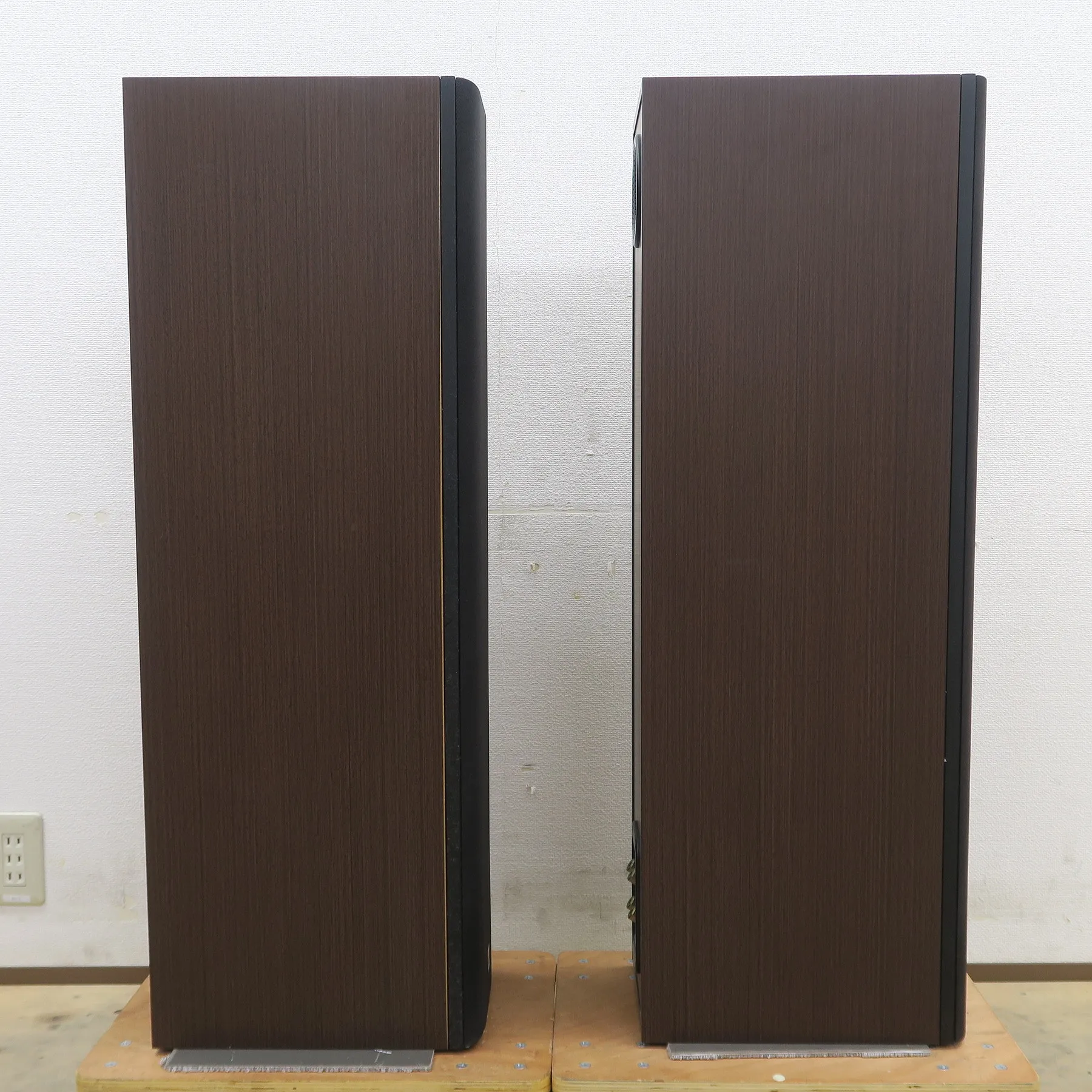 【FUJIKING公式アカウント01】B&W 684 スピーカー 1個　② B&W 684 スピーカー Bowers&Wilkins @57280｜中古オーディオ販売実績