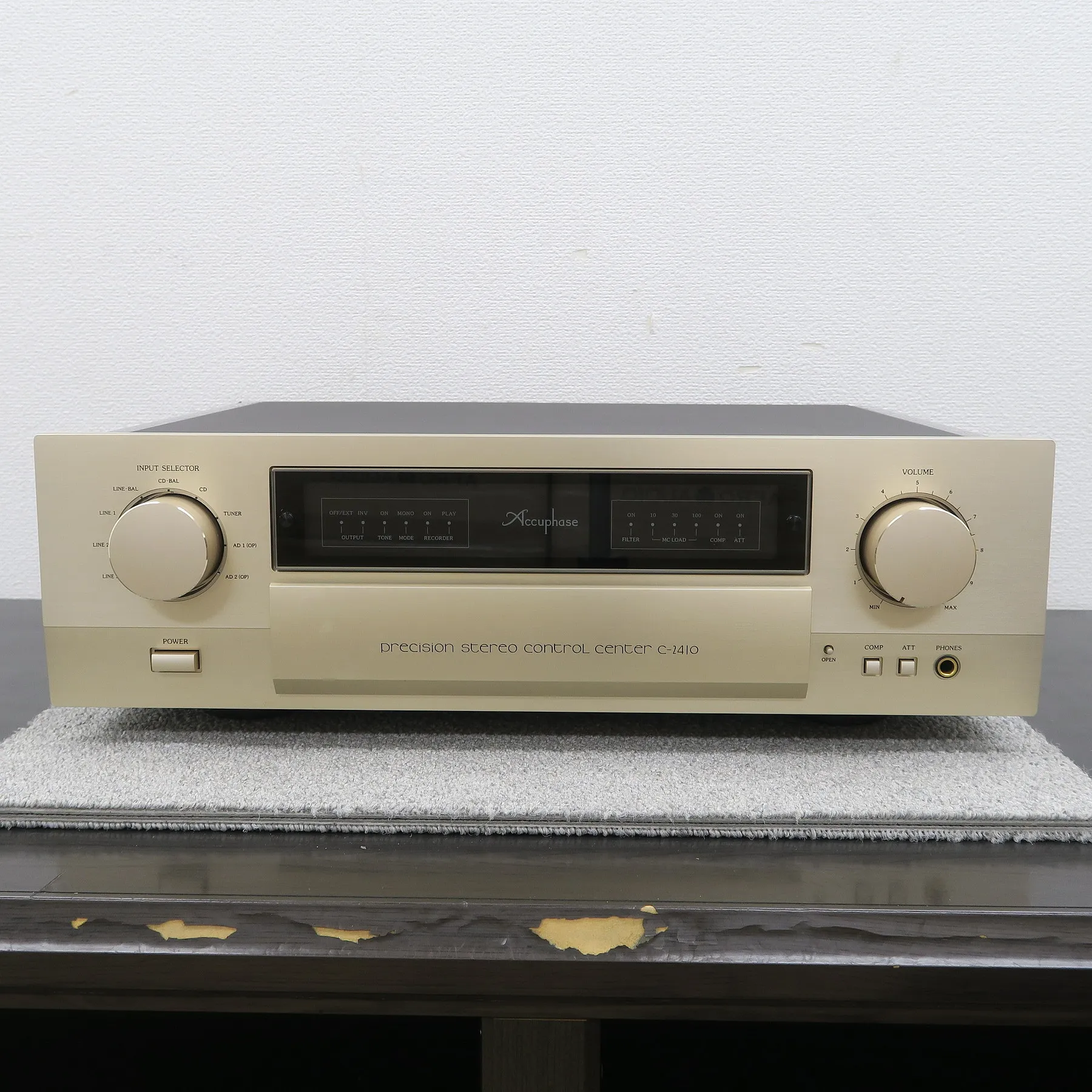 Accuphase C-2410 プリアンプ アキュフェーズ