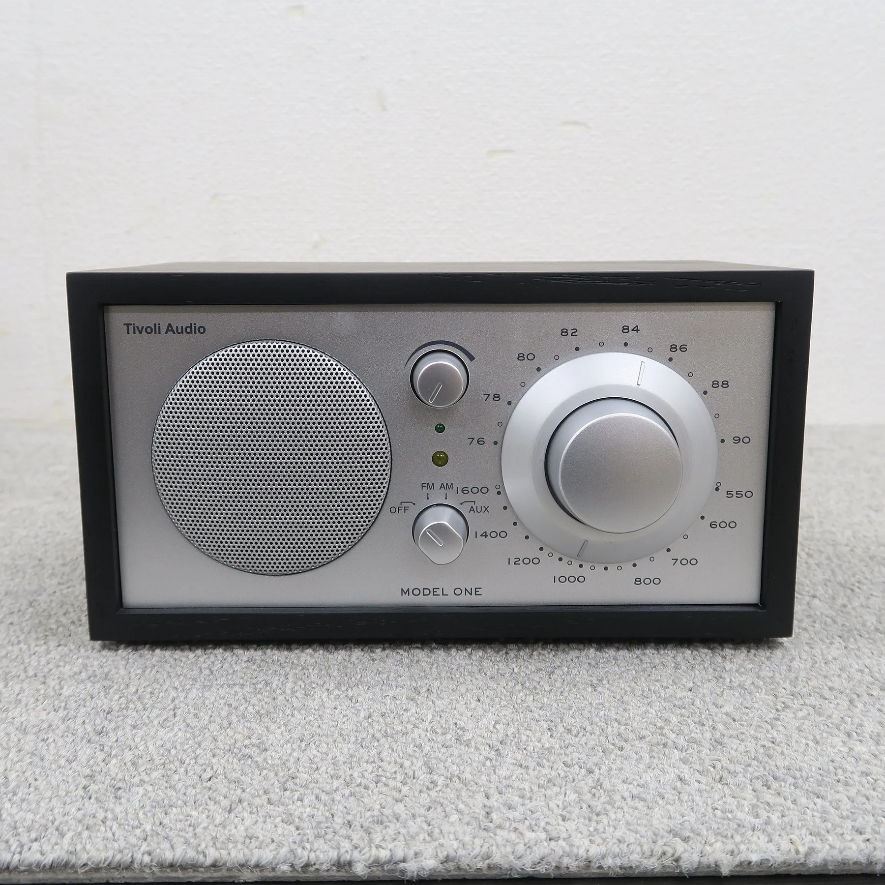 TivoliAudio MODEL ONE ラジオ チボリオーディオ