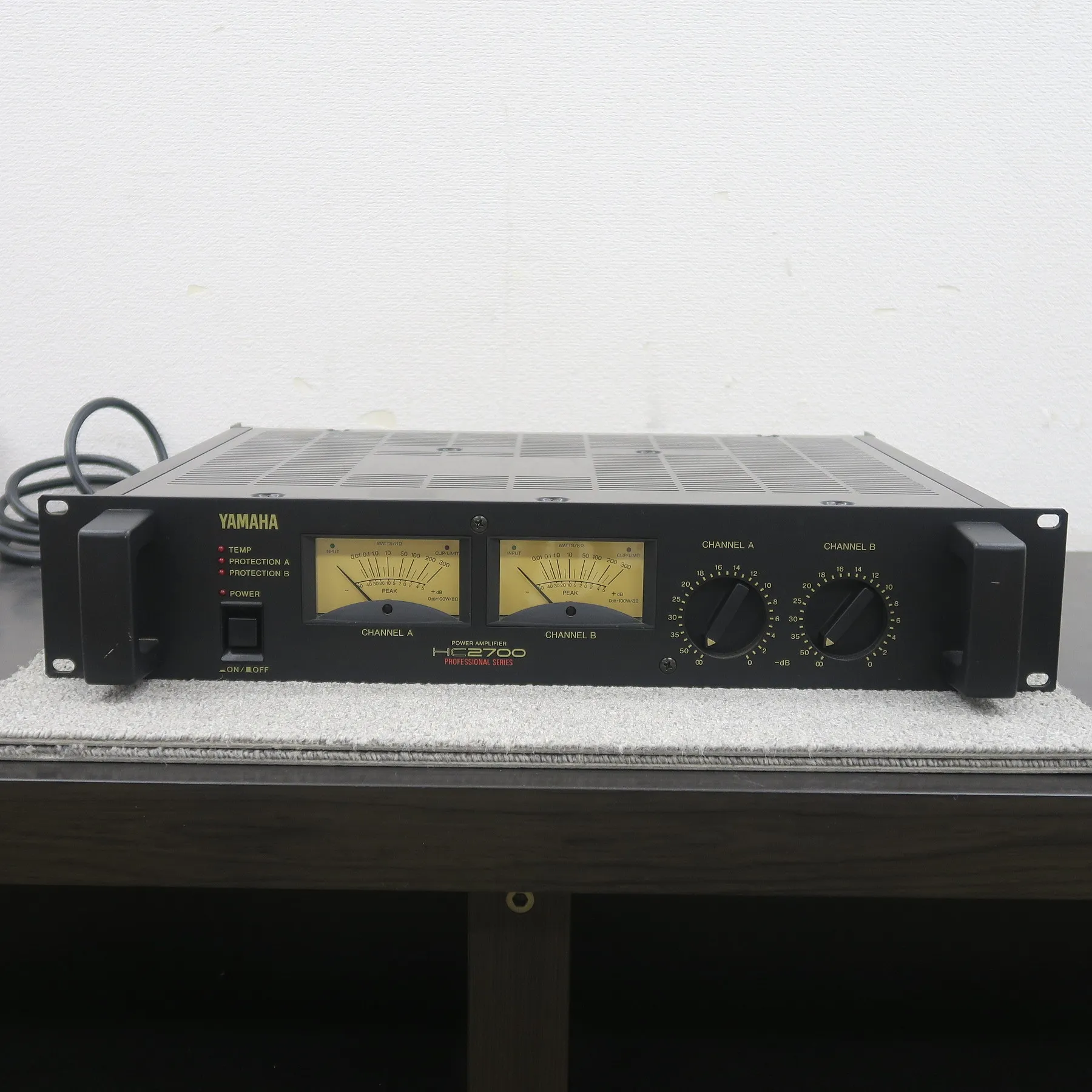 YAMAHA HC2700 パワーアンプ ヤマハ