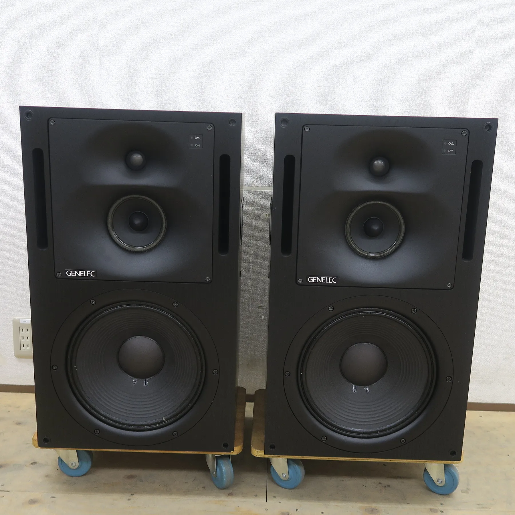 GENELEC 1037B スピーカー ジェネレック