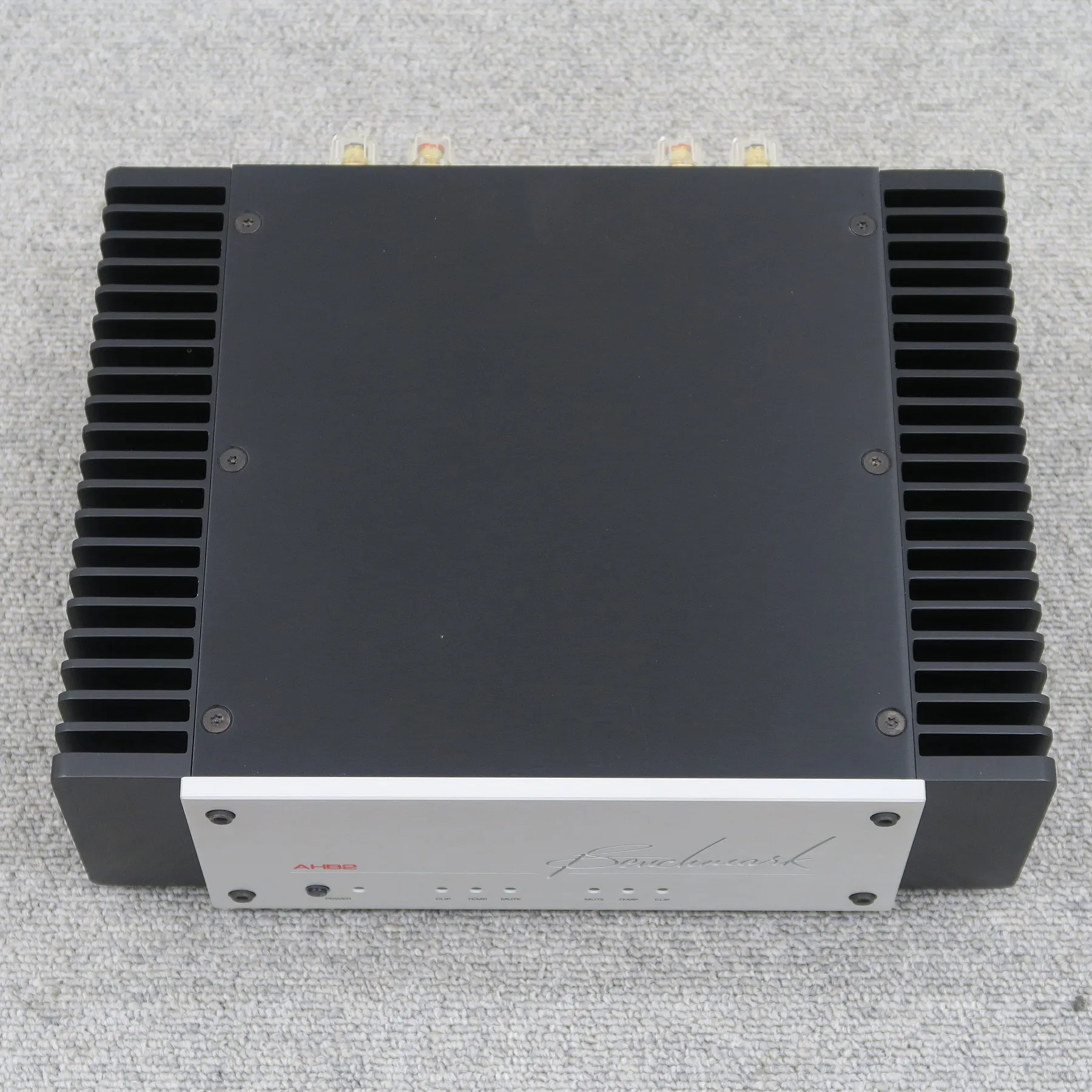 Benchmark AHB2 パワーアンプ ベンチマーク @58783｜中古オーディオ