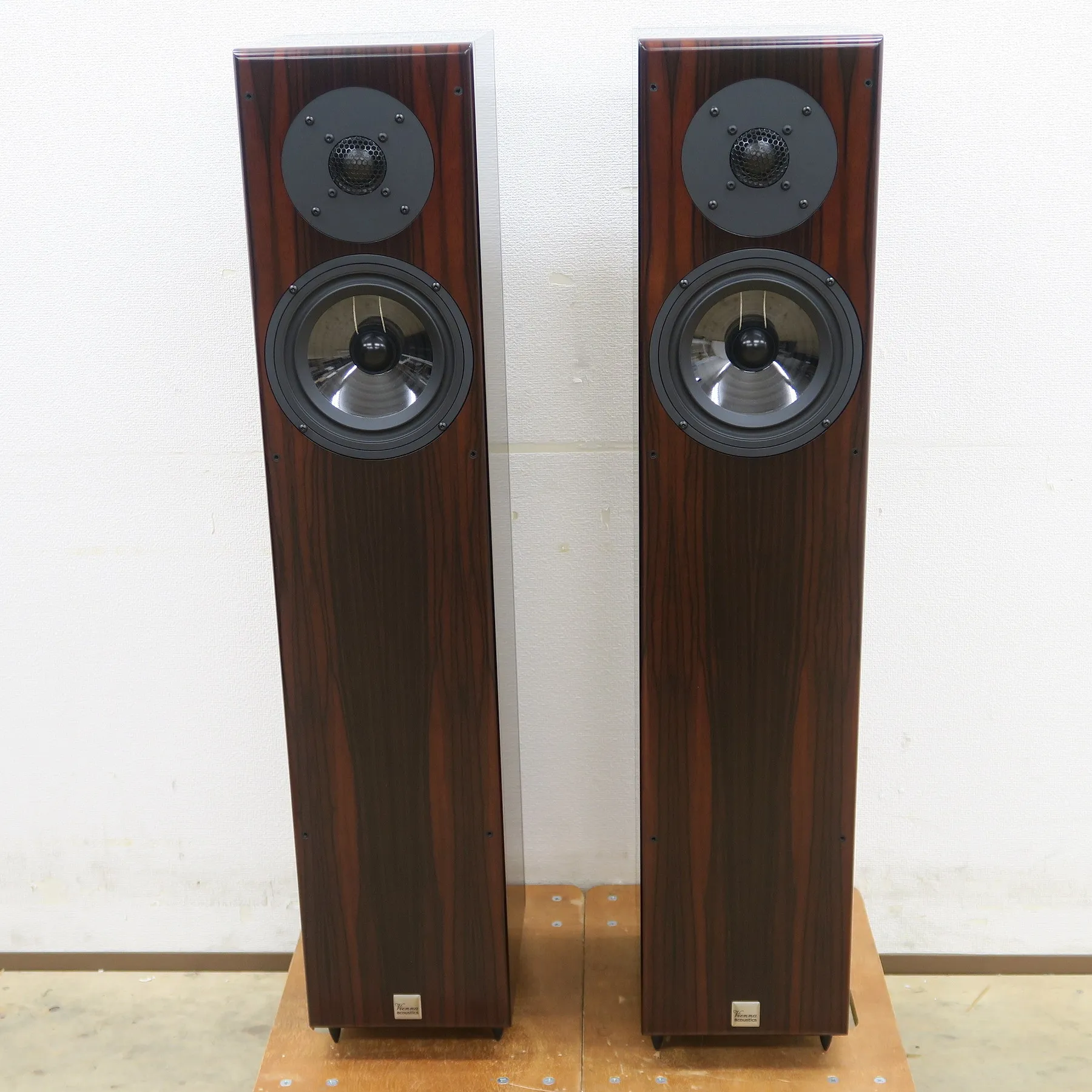Vienna acoustics BACH Ultimate スピーカー ウィーンアコースティック