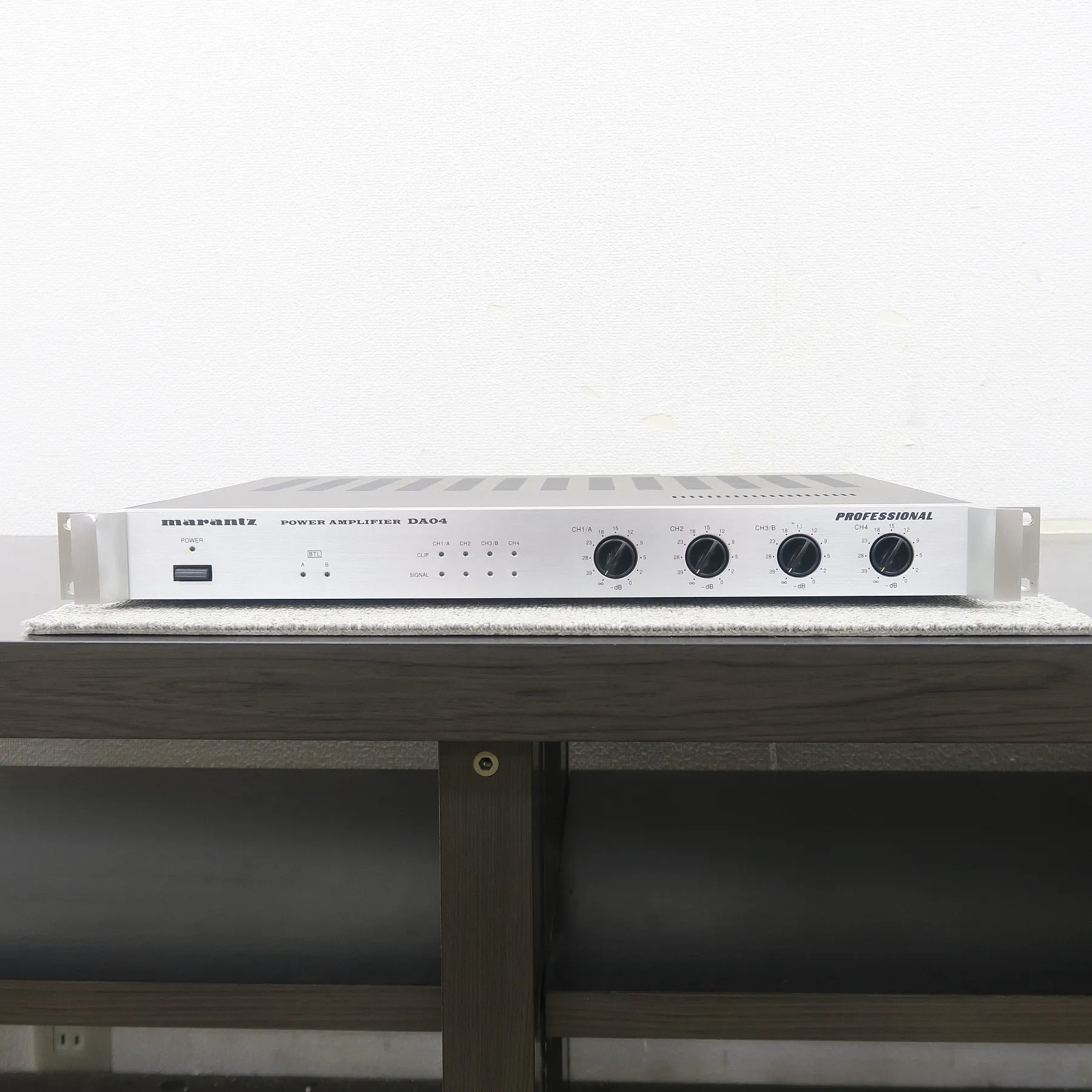 Marantz DA04 パワーアンプ マランツ