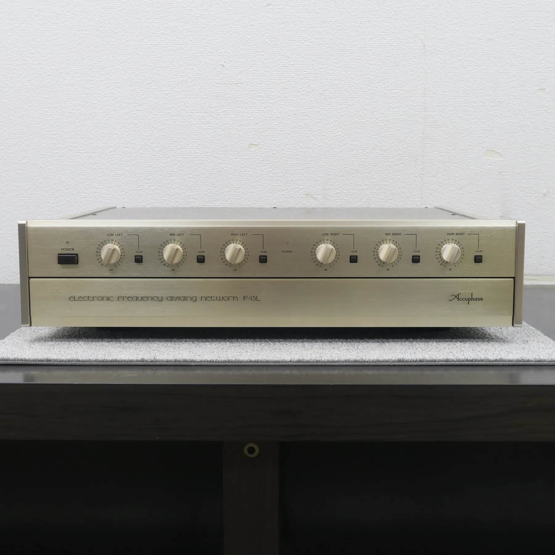 Accuphase F-15L チャンネルデバイダー アキュフェーズ