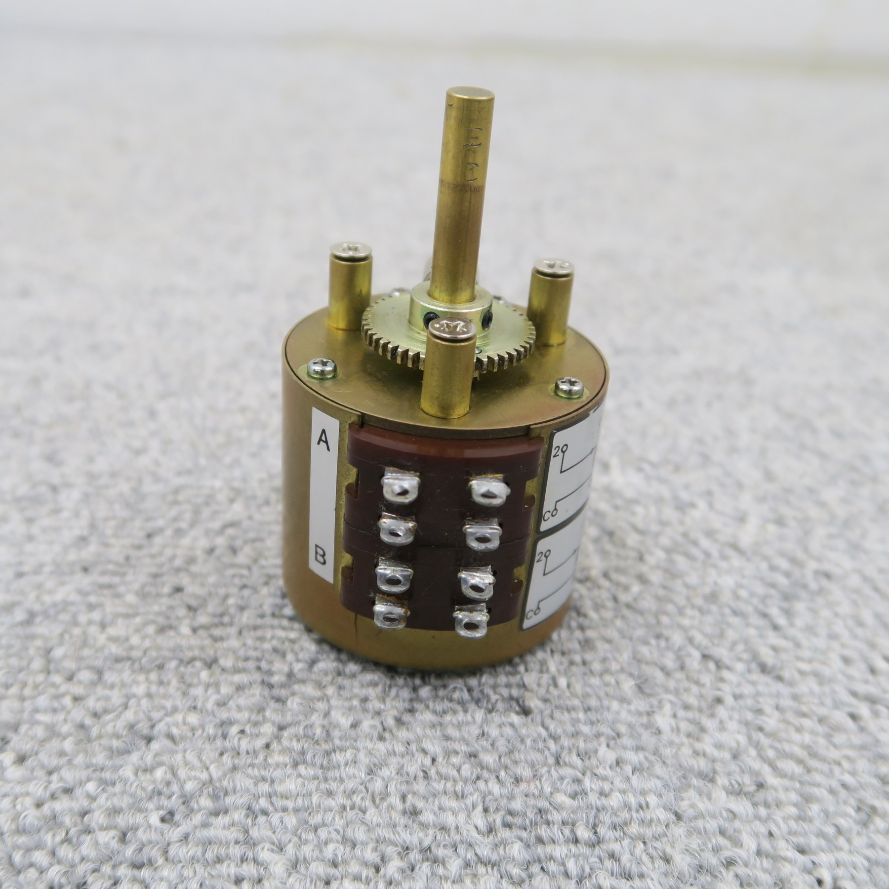 現状】東京光音電波 2P65CS 10KΩ アッテネーター @60570｜中古
