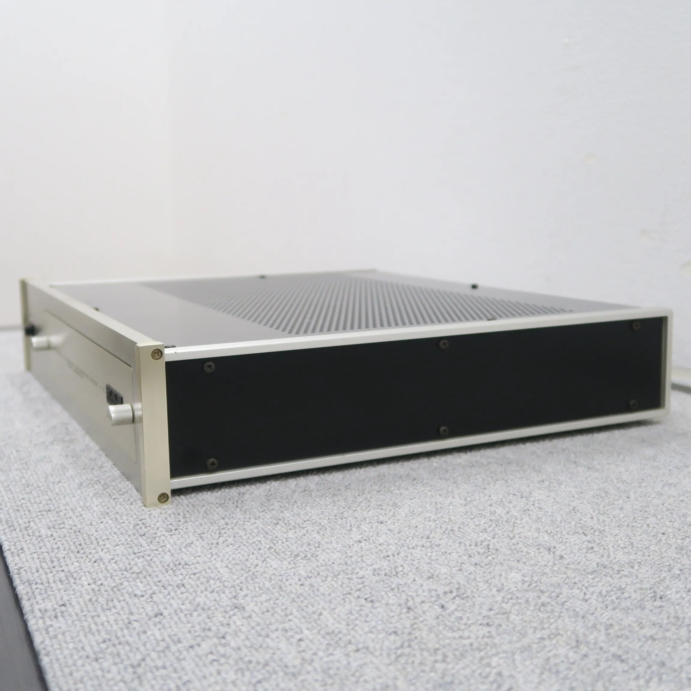 現状】Accuphase F-5 チャンネルデバイダー 周波数ボード付