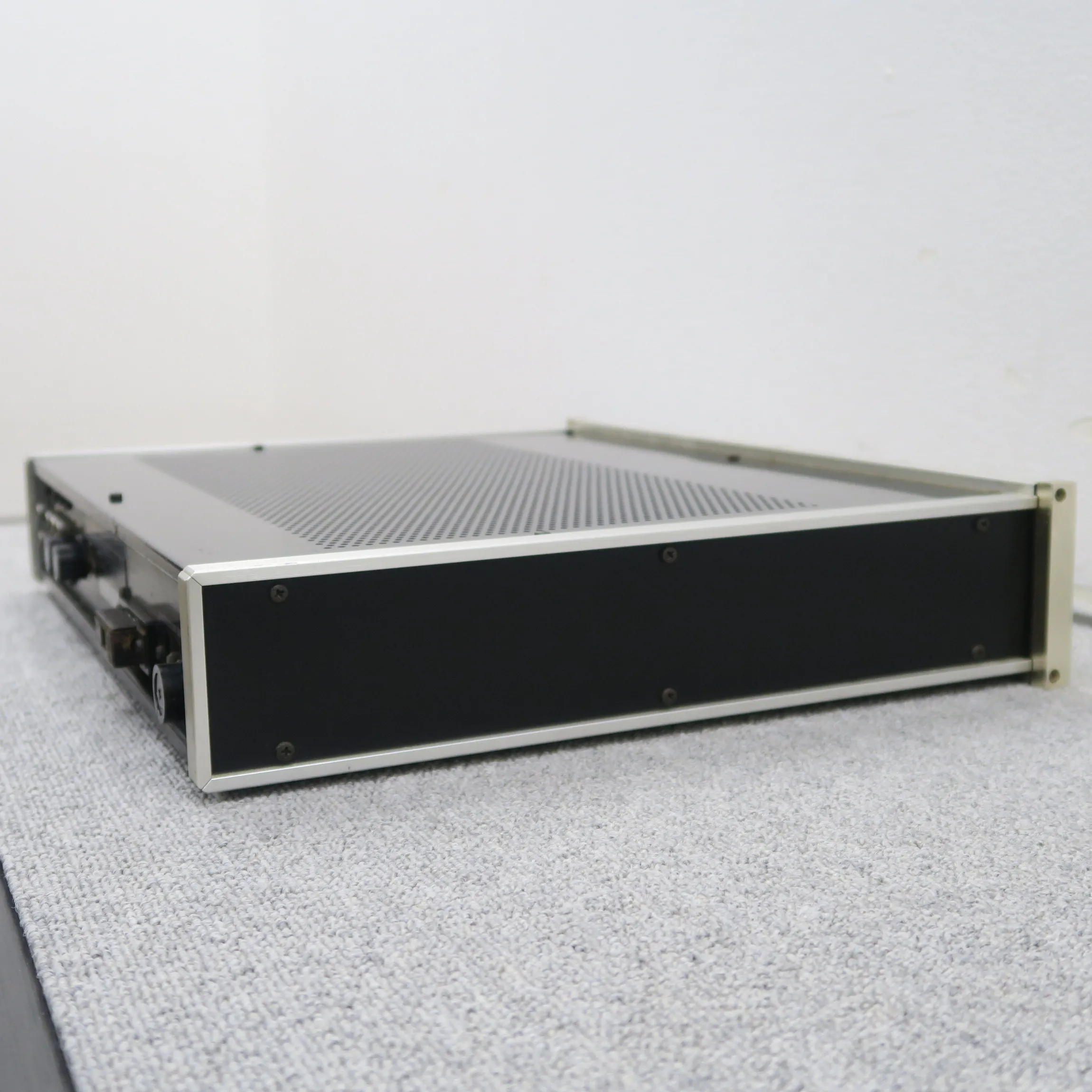 現状】Accuphase F-5 チャンネルデバイダー 周波数ボード付