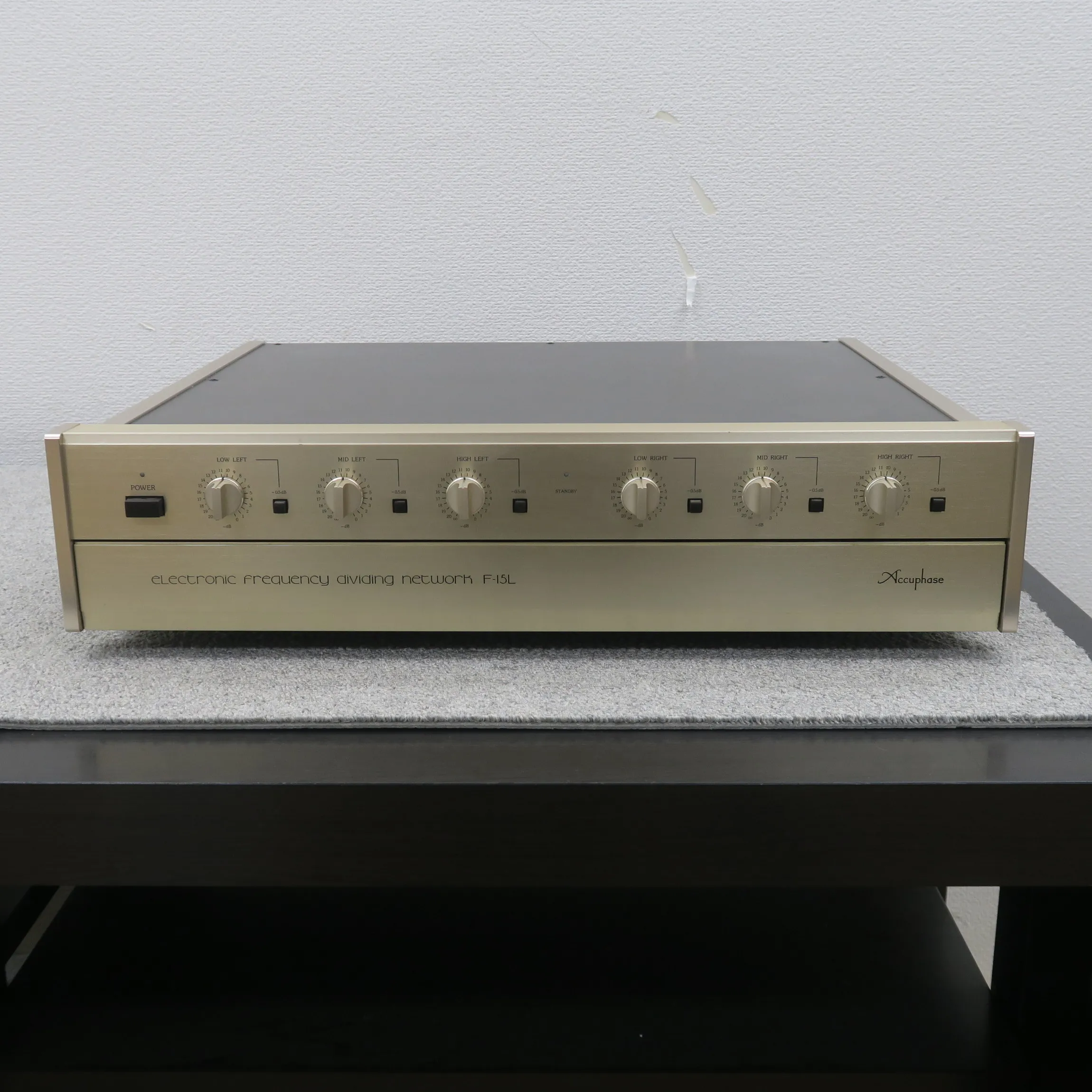 Accuphase F-15L チャンネルデバイダー 周波数ボード付 アキュフェーズ