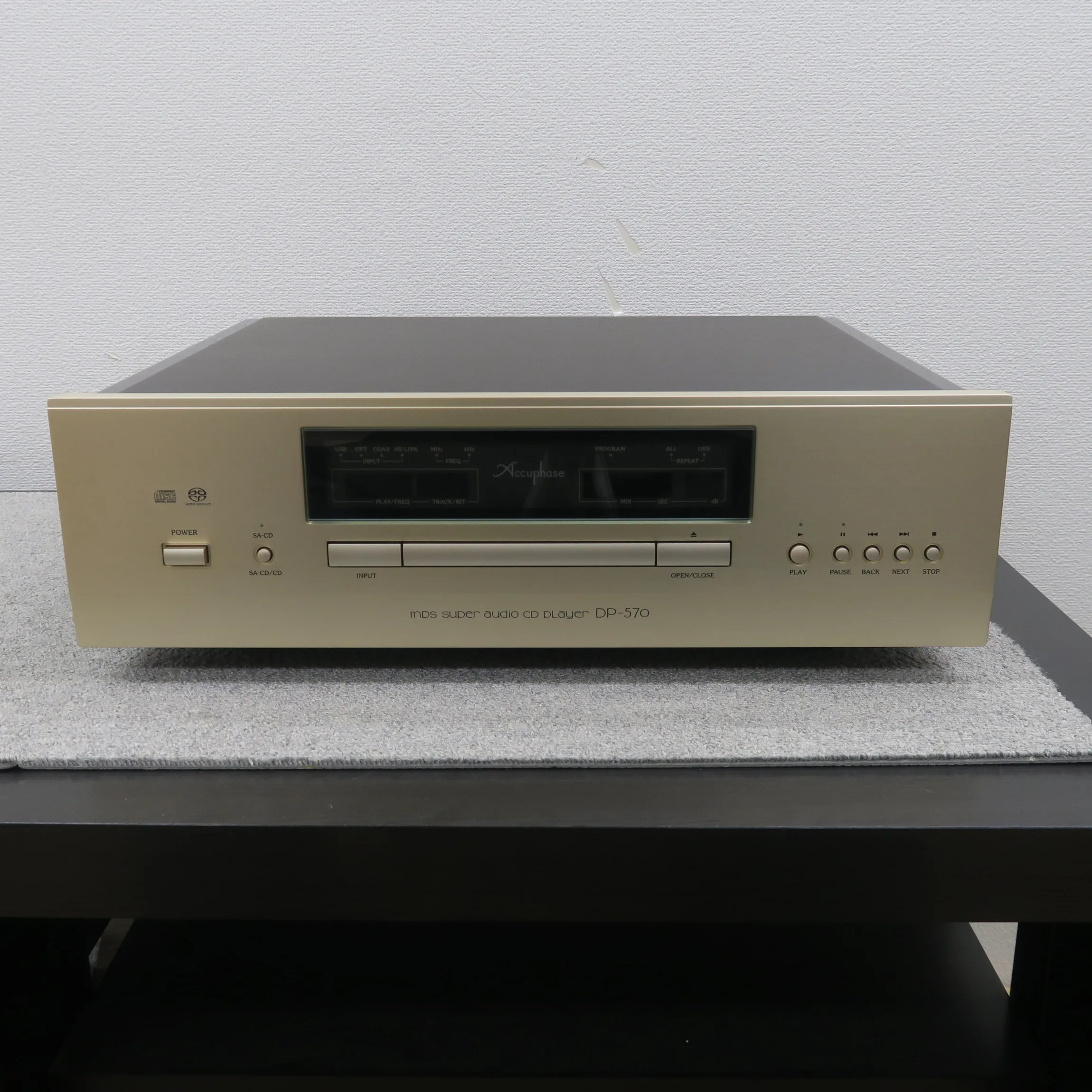 未開封　ACCUPHASE　デモディスク Aランク】Accuphase DP-570 CDデッキ アキュフェーズ @60860｜中古