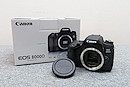 【未使用】キヤノン Canon EOS 8000D ボディ カメラ 元箱付 @48107